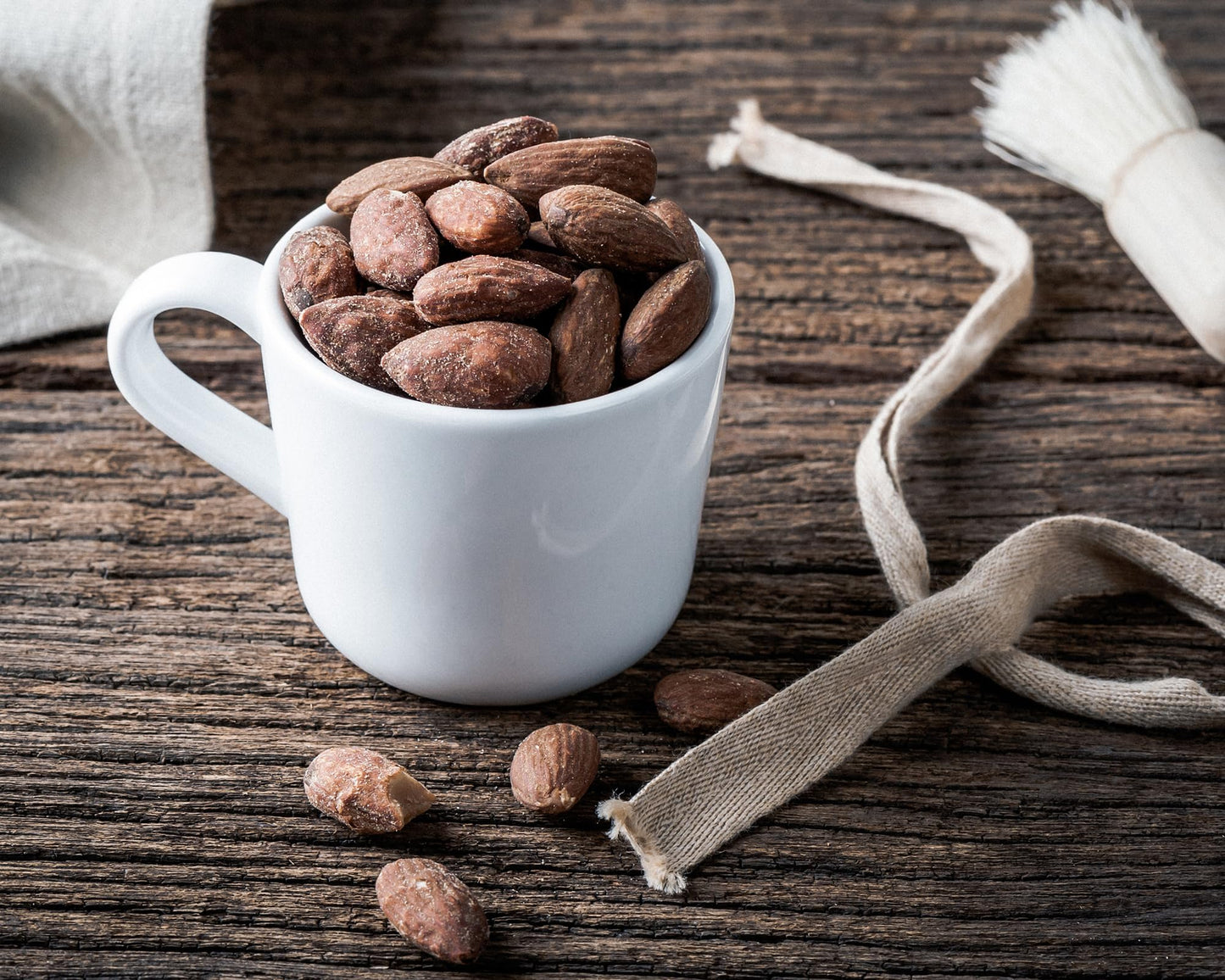 Gears Out Uncle Frank’s Wiener Bunny - Roasted & Salted Almonds, Dog-Themed Gift for Doxie Lovers, 8oz, Made in the USA