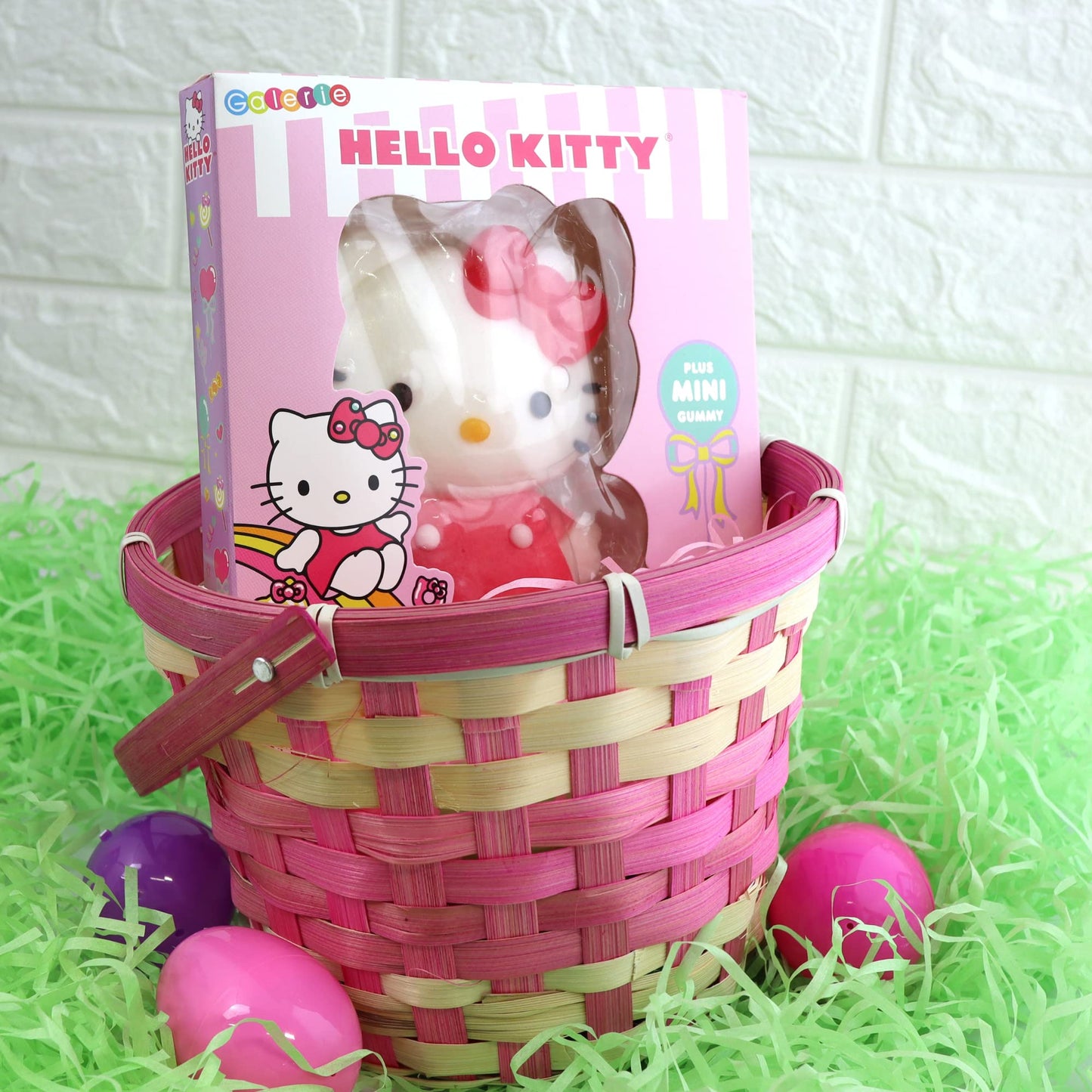 Galerie Hello Kitty Jumbo Gummy, Fruit Punch Flavored Chewy Candy, Girls Easter Basket Stuffer Gift, 6 Ounces