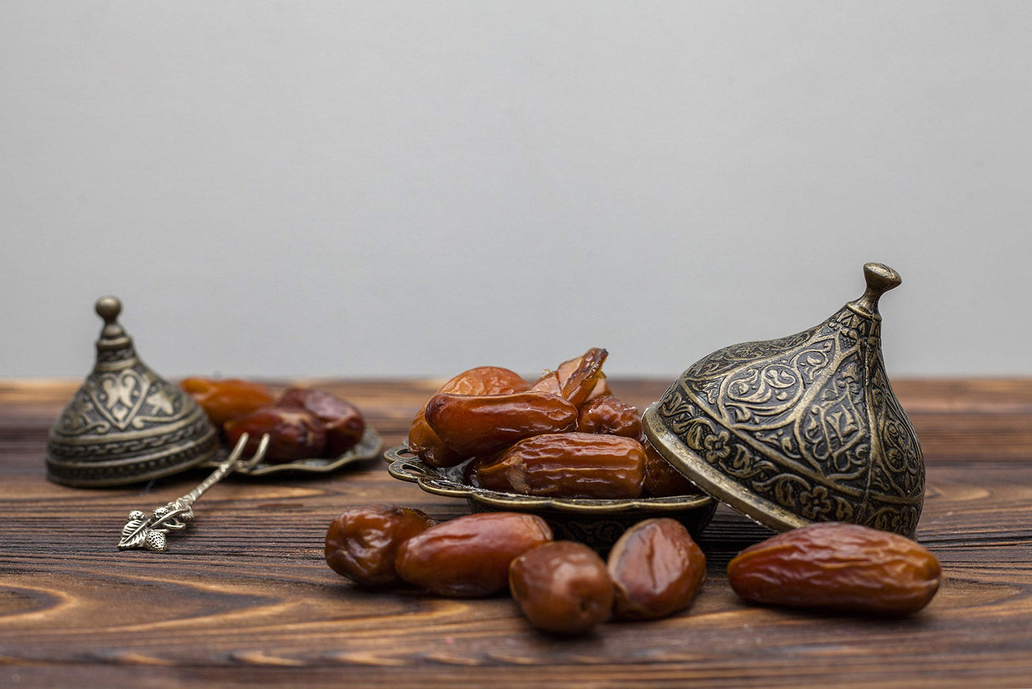 Sunbest Natural Sun-Dried Dates, Pitted 80 Oz (5 Lbs) 1 Pack - Naturally Sweet And Chewy - Vegan, Kosher Certified, Non-Gmo, No Sugar Added - Perfect Healthy Snack & Recipe Enhancer