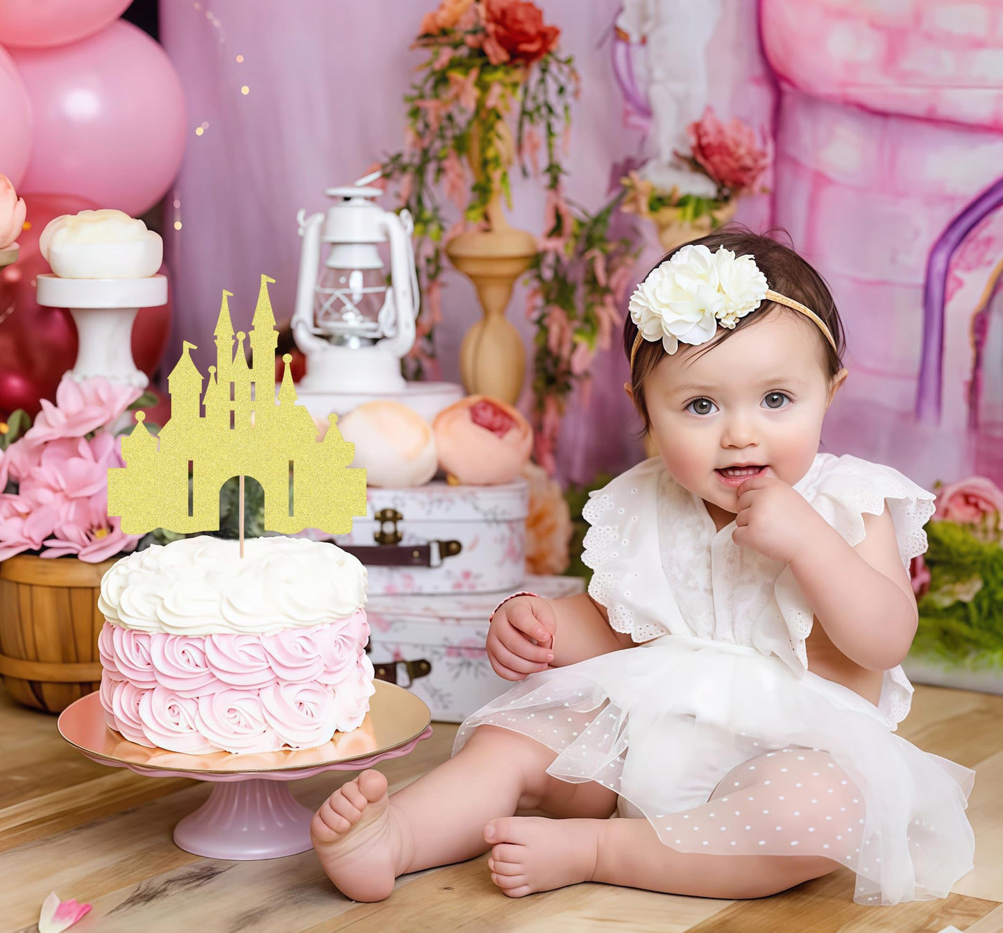 EONNCNT Castle Cake Topper - Gold Glitter, Cardboard, 6.3x8.7 for Birthday Parties and Baby Showers