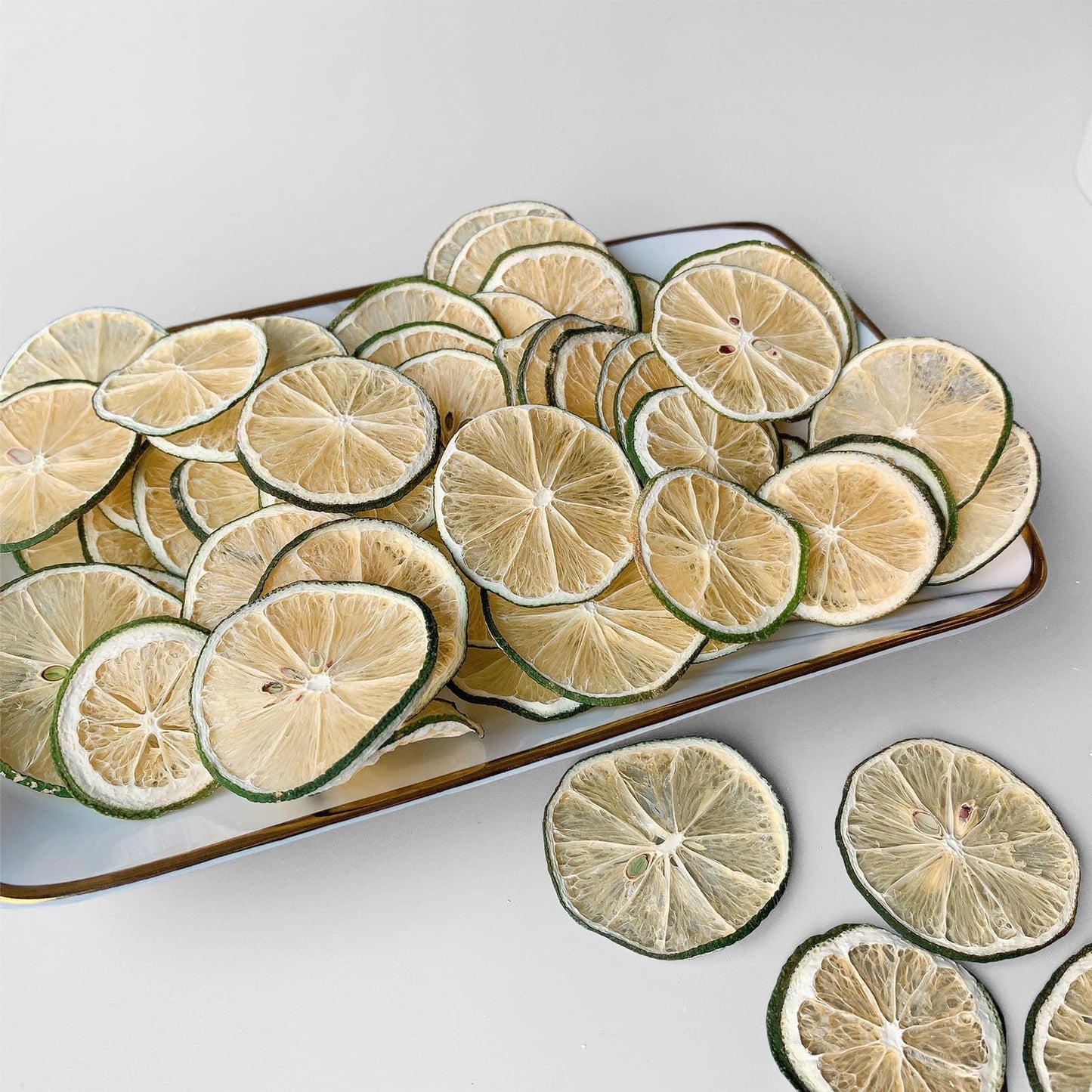Oranfit Dried Lime Slices, Natural Dried Lime Slices, Crafts Cake Decoration Cocktail Garnish Table Scatters Potpourri Candle Crafts (3Oz/85G)