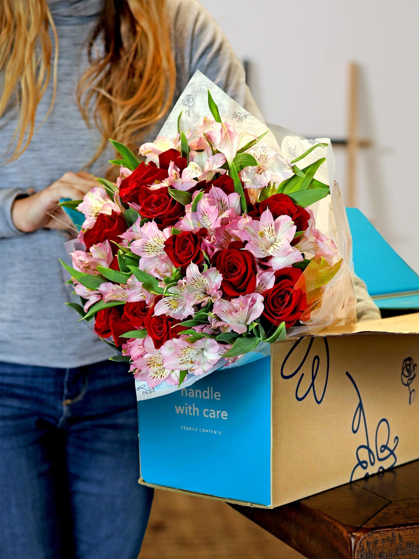 Benchmark Bouquets - Lovely Roses & Alstroemeria (Glass Vase Included) - Fresh Flowers For Delivery - Gift For Mothers Day, Birt
