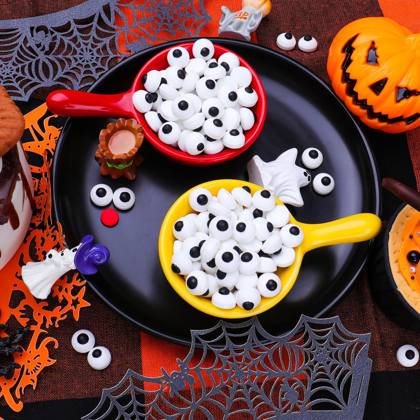 Edible Candy Eyes for Decorating  1cm Candy Eyeballs Halloween Sprinkles for Cake Cupcakes Cookies Baking 3.5oz
