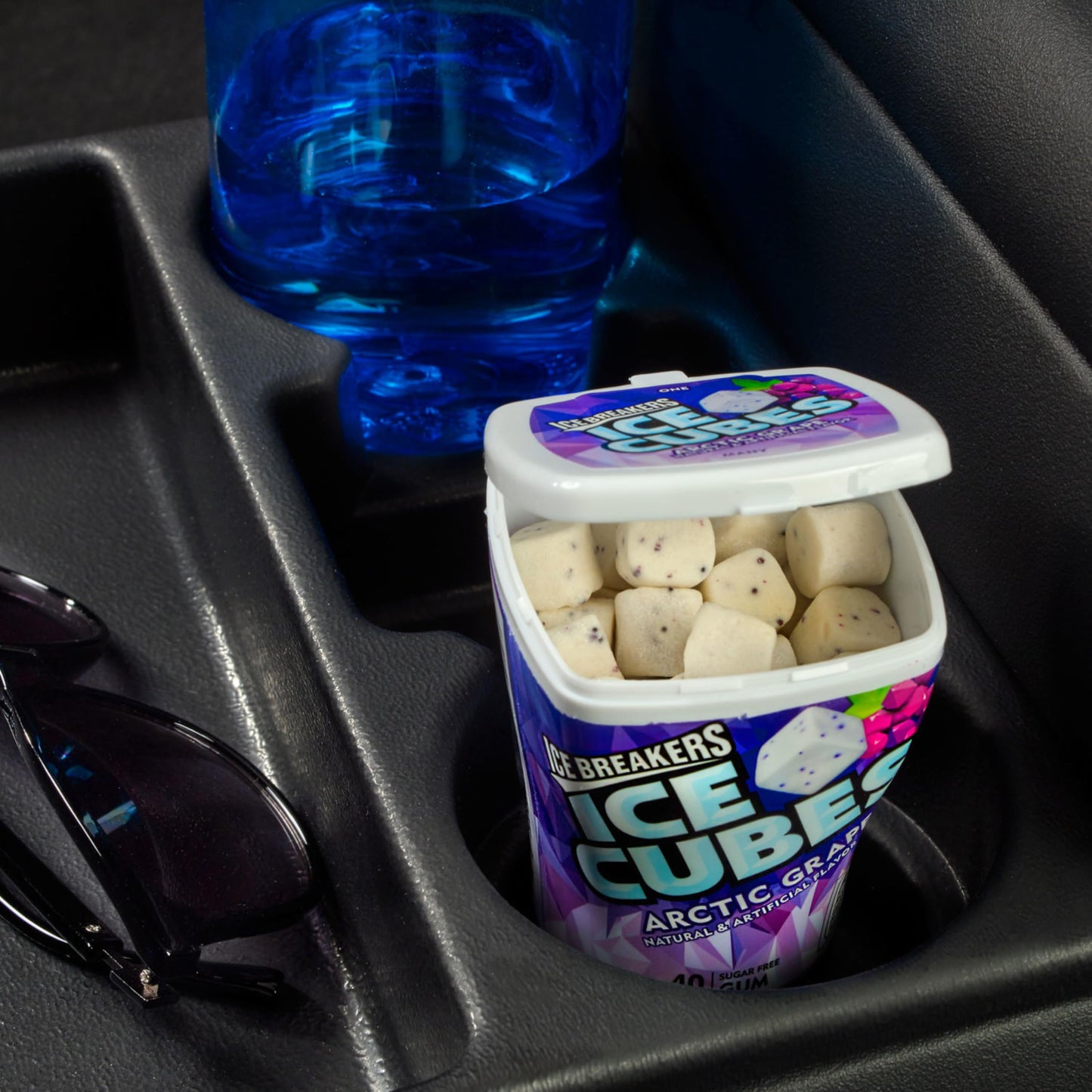 Ice Breakers Ice Cubes Arctic Grape Sugar Free Chewing Gum Bottles, 3.24 Oz (6 Count, 40 Pieces)