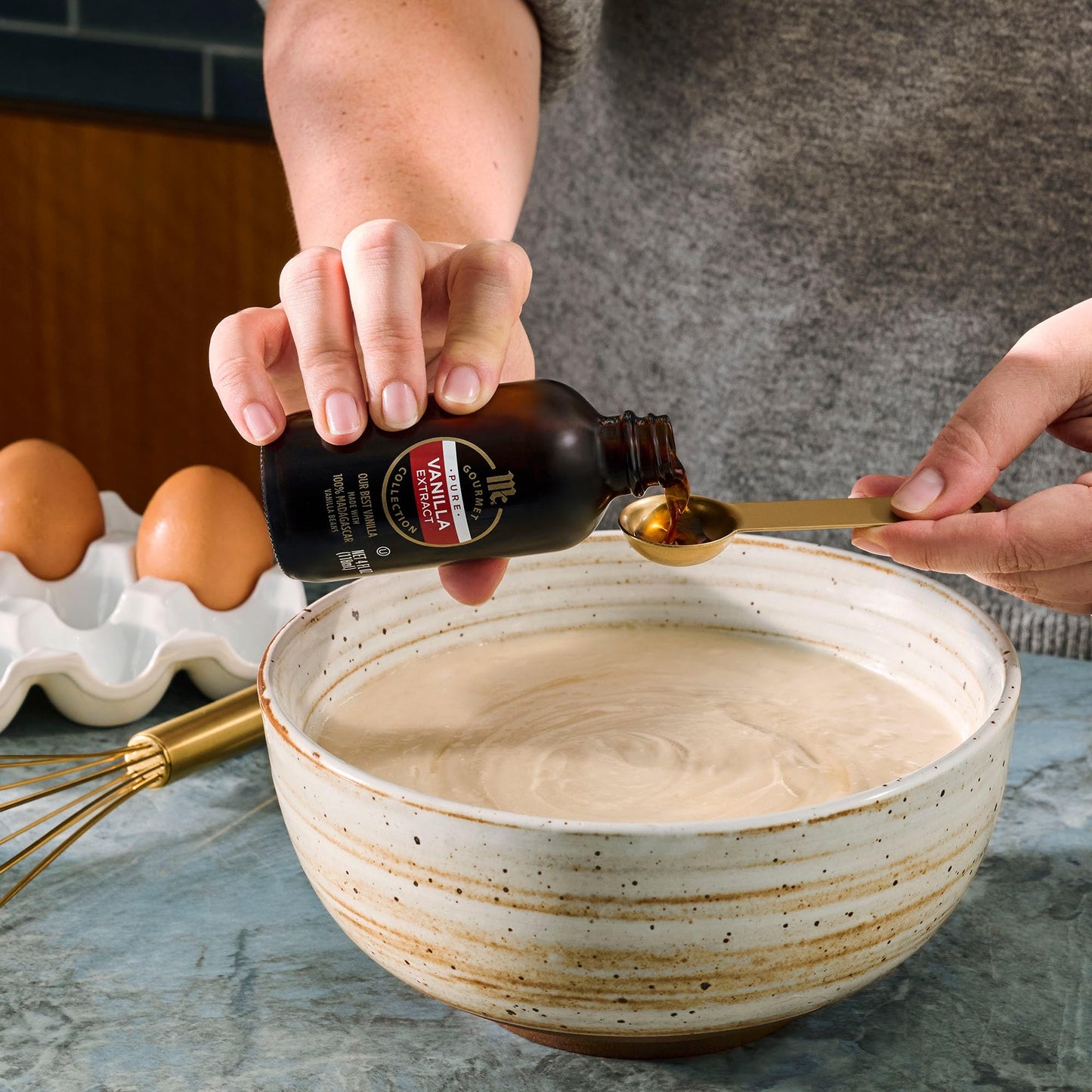 McCormick Gourmet Collection Vanilla Extract  Pure  Our Best Herbs & Spices  Crafted in Small Batches with 100% Madagascar Vanilla Beans  Elevates Cookies  Pancakes  Waffles  Coffee  Sauces  Glazes  and More  4 fl oz