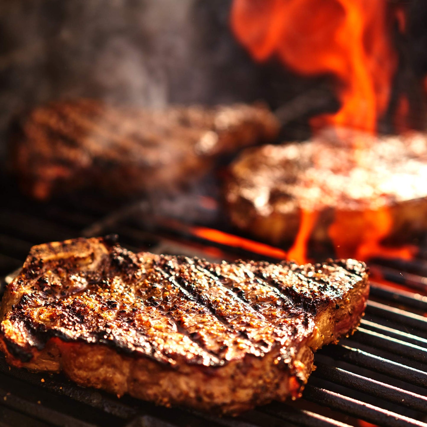 The Spice Lab Smoked Salt & Pepper Butcher’s Blend, 5.9 oz Shaker, Kosher, All-Natural BBQ Rub for Beef, Pork & Chicken