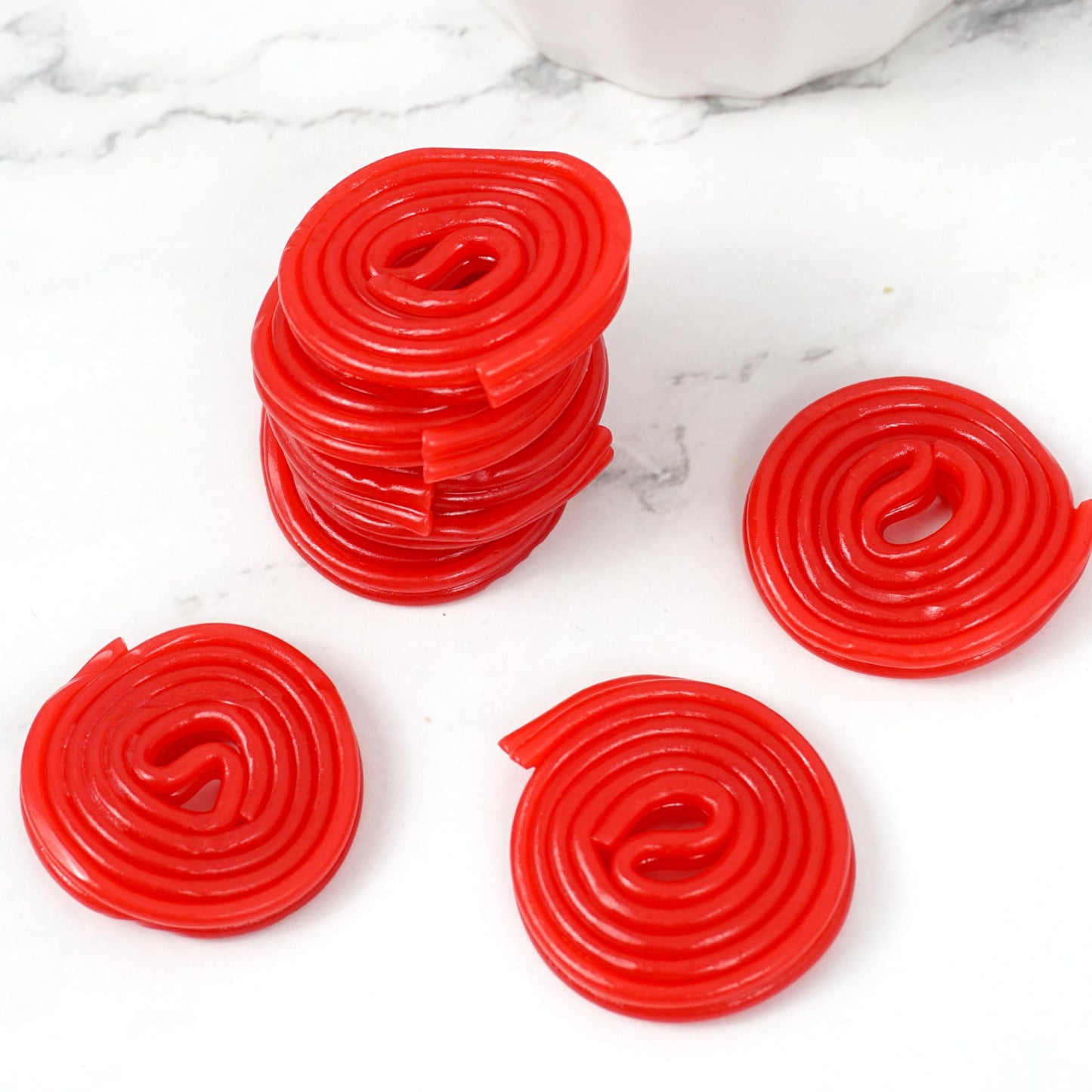 Broadway Strawberry Wheels Licorice Candy, 2 Pound Bulk Bag, Red Licorice Wheels