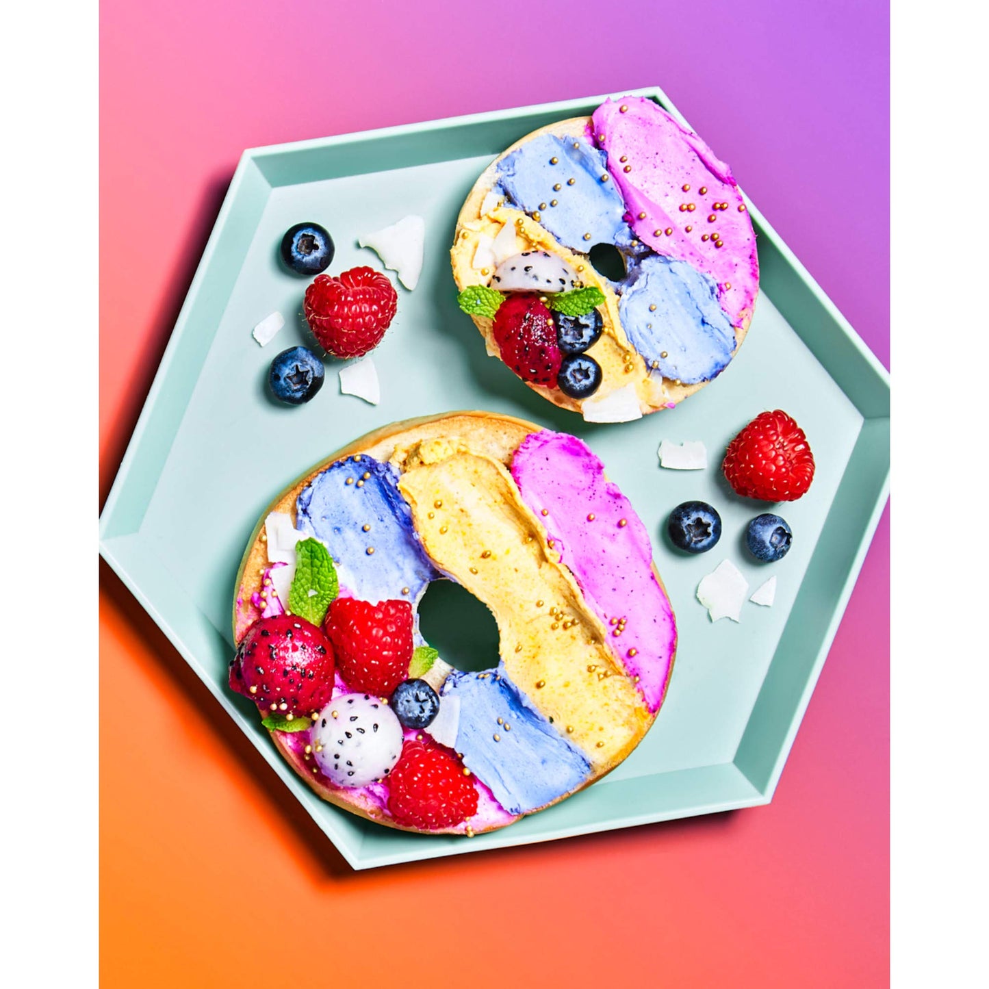 Thomas Blueberry Bagels, 6 Pre Sliced Bagels with No High Fructose Corn Syrup, 20 Oz Bag