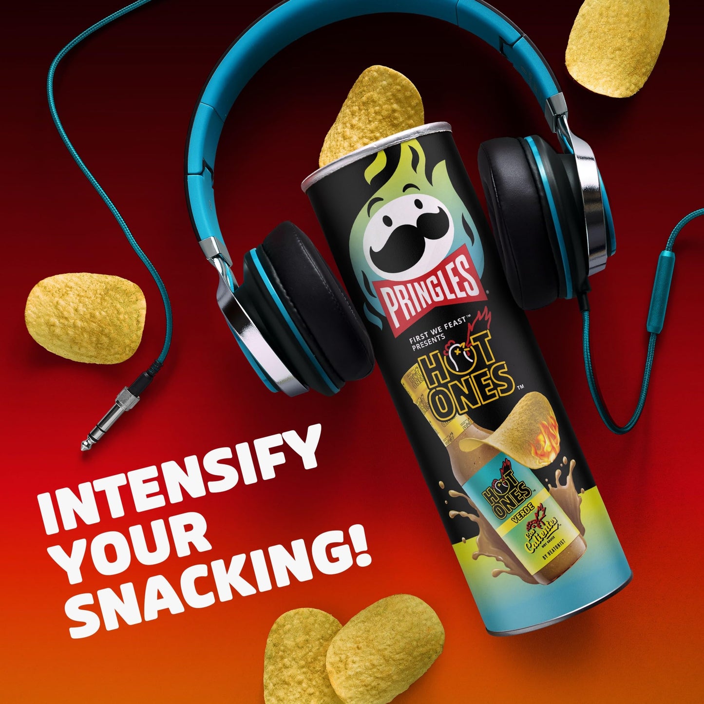 Pringles Hot Ones Los Calientes Potato Crisps Chips, Verde, Spicy Snacks, Hot Sauce Inspired, 5.5oz Can (1 Can)