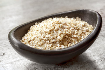 Yupik Organic White Quinoa Flakes, 2.2 Lb (35.2 Oz), Non-Gmo, Gluten-Free, Kosher, Vegan, Salt-Free, Oil-Free, Plant-Based Prote