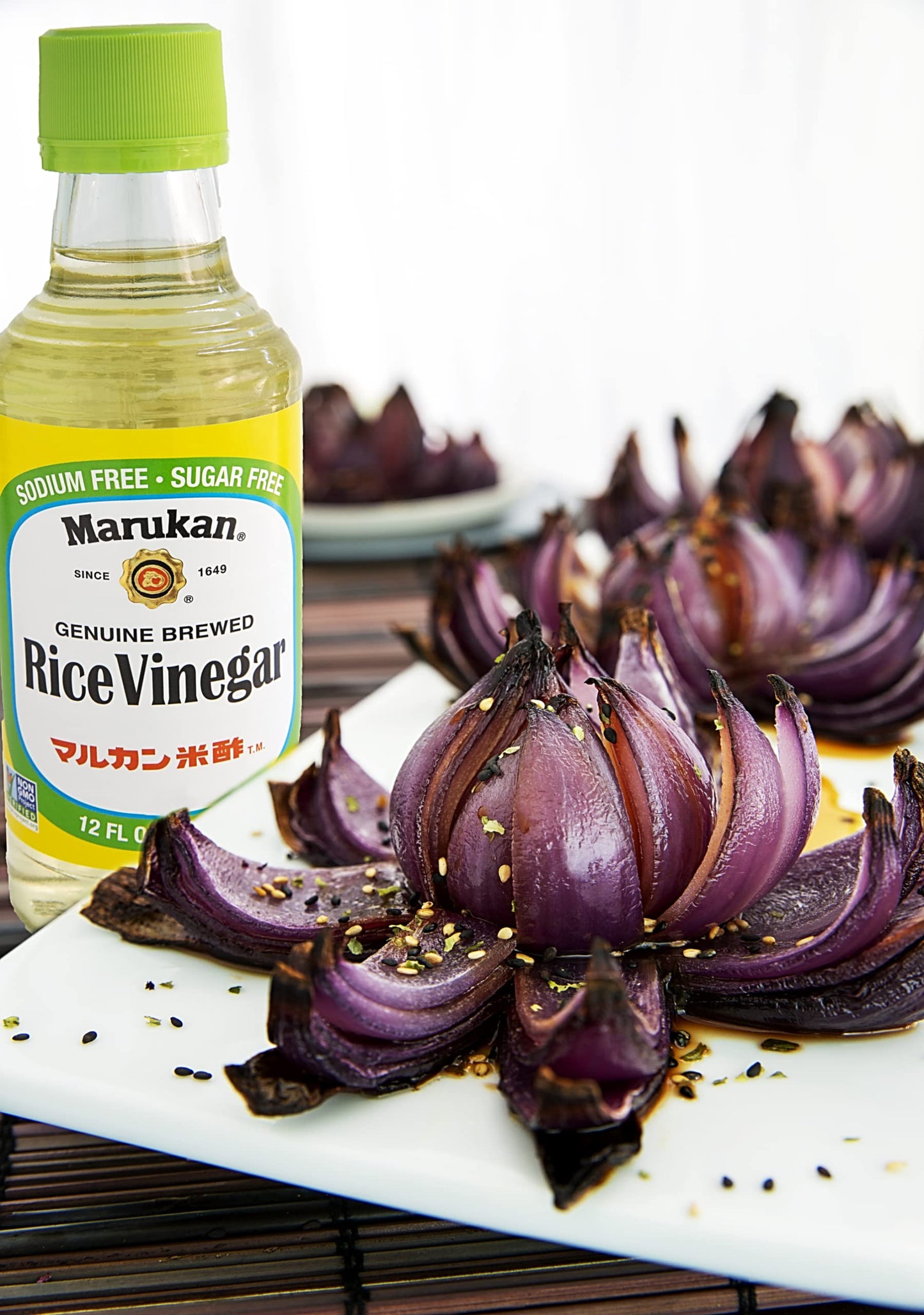 Marukan Genuine Brewed Rice Vinegar, 12 Ounce Glass Bottle (Pack of 6)