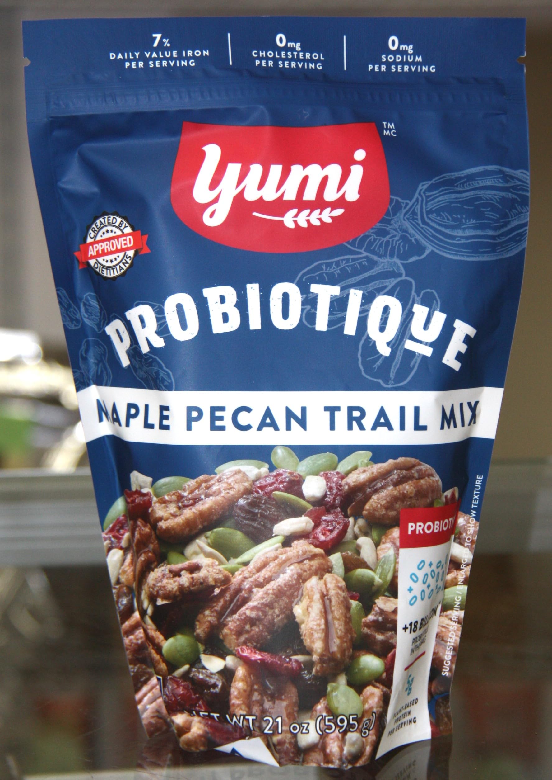 YUMI PROBIOTIQUE MAPLE PECAN TRAIL MIX WITH ORGANIC CRANBERRIES, PUMPKIN SEEDS AND RAISINS 21 OZ