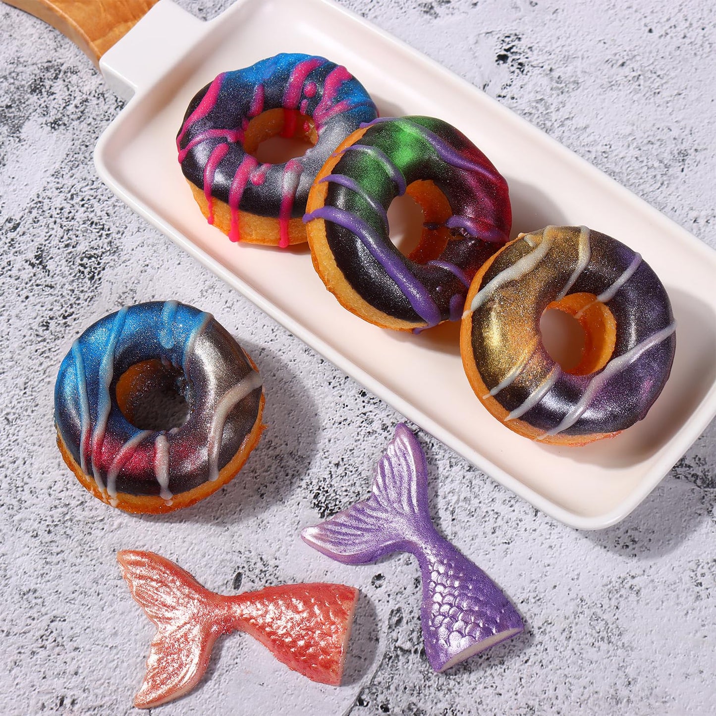 Sujoygar Edible Glitter, Food Grade, 8g, Pink, Kosher & Halal Certified for Drinks, Cupcakes, Baking