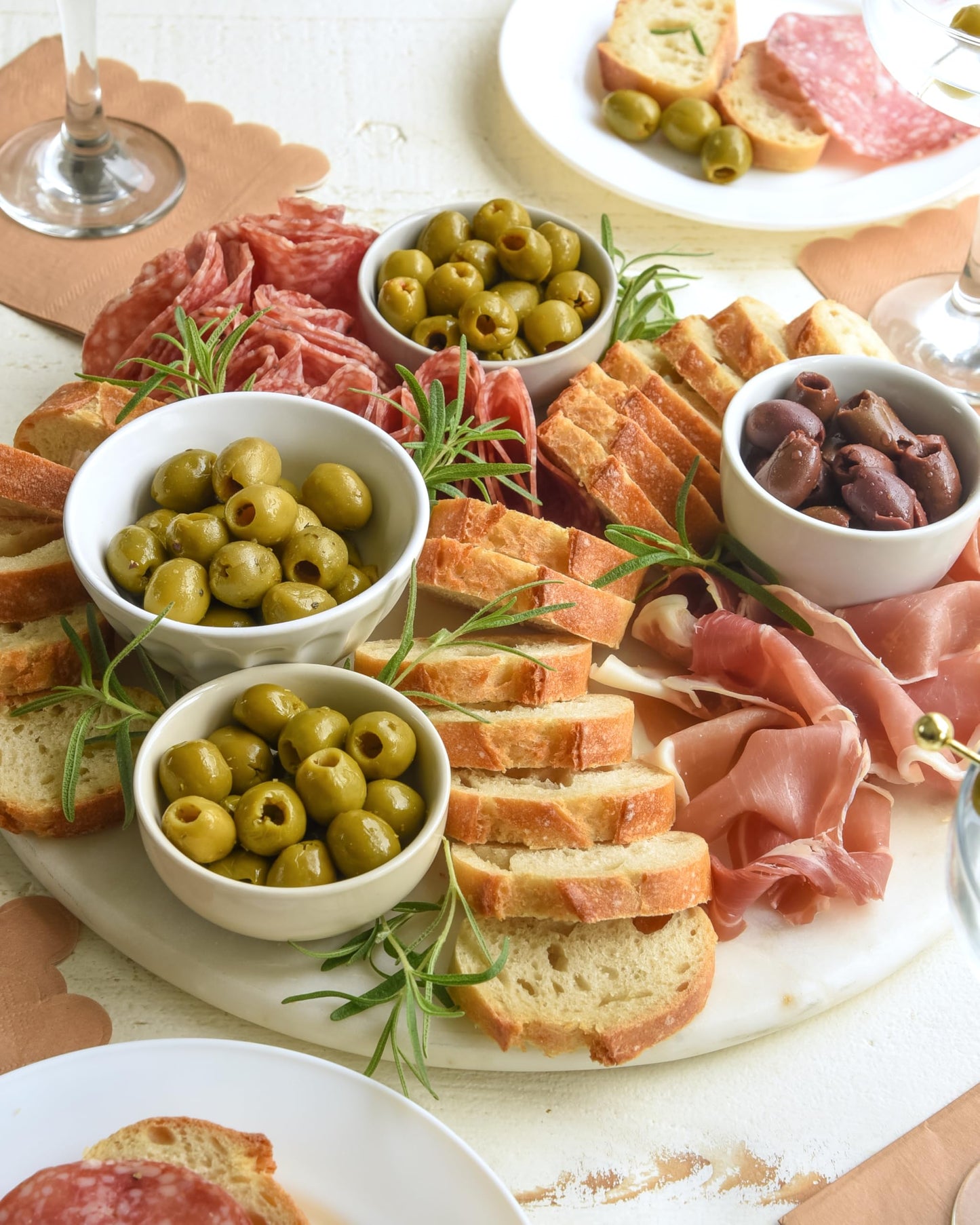 OLOVES Natural Whole Pitted Olives  24 Pack Variety  Basil & garlic, chili & Oregano, Lemon & Rosemary  Vegan, Kosher, gluten Fr
