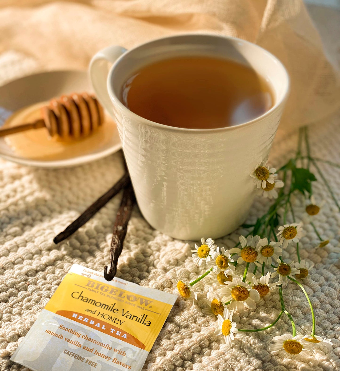 Bigelow Tea Chamomile Vanilla Herbal Teabags, Caffeine Free, 20 Count, Pack of 6