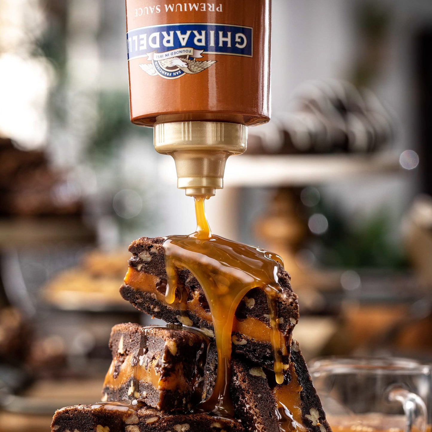 Ghirardelli - 87.3 Ounce Creamy Caramel Sauce Bottle With Ghirardelli Stamped Barista Spoon & Pump