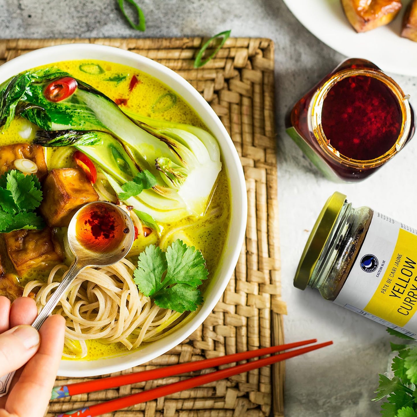Eastern Blue Thai Curry Paste - Thai Yellow Curry Paste 8 Oz | Authentic Thai Curry Sauce for Tasty Dishes and Curries | Vegan,