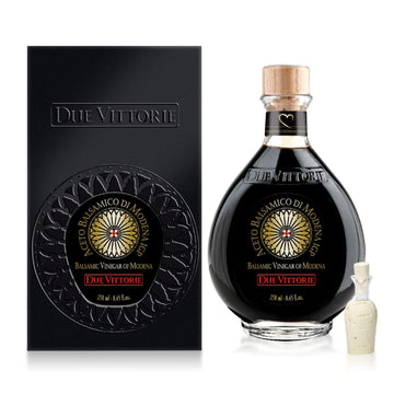 Due Vittorie Oro Gold Balsamic Vinegar Gift Set With Cork Pourer and Gift Box - Oak Barrel Aged Balsamic Vinegar of Modena - 8.4