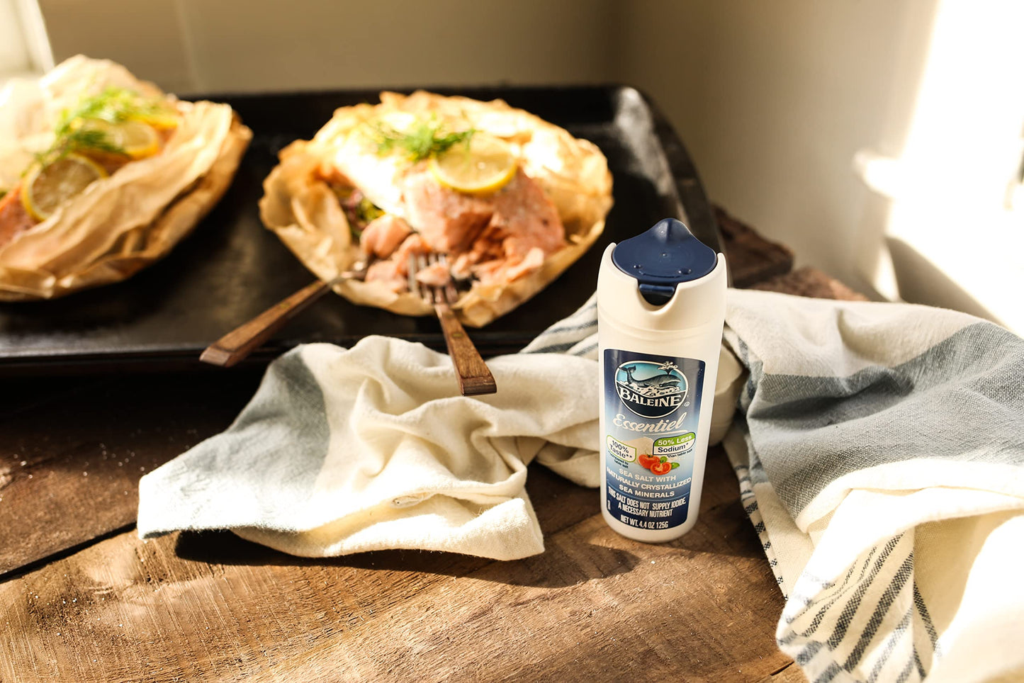 La Baleine Fine Sea Salt Shaker, 4.4 Oz