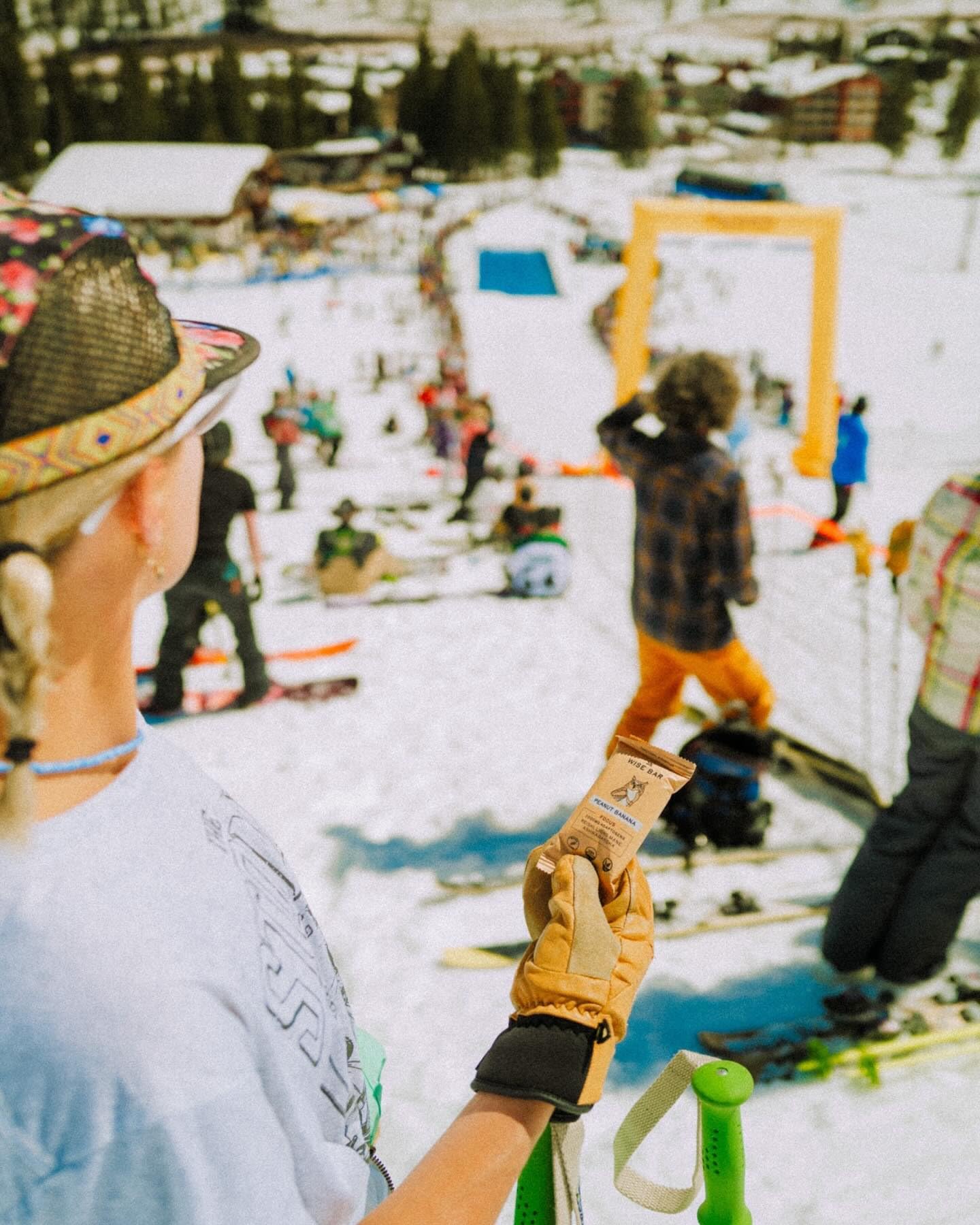 Wise Bar Adaptogen Mushroom Nutrition Bars With Reishi, Lions Mane & Ashwagandha, Organic Vegan & Gluten Free Snacks For Natural Focus, Energy & Immunity Support, Peanut Butter Banana, 12 Count