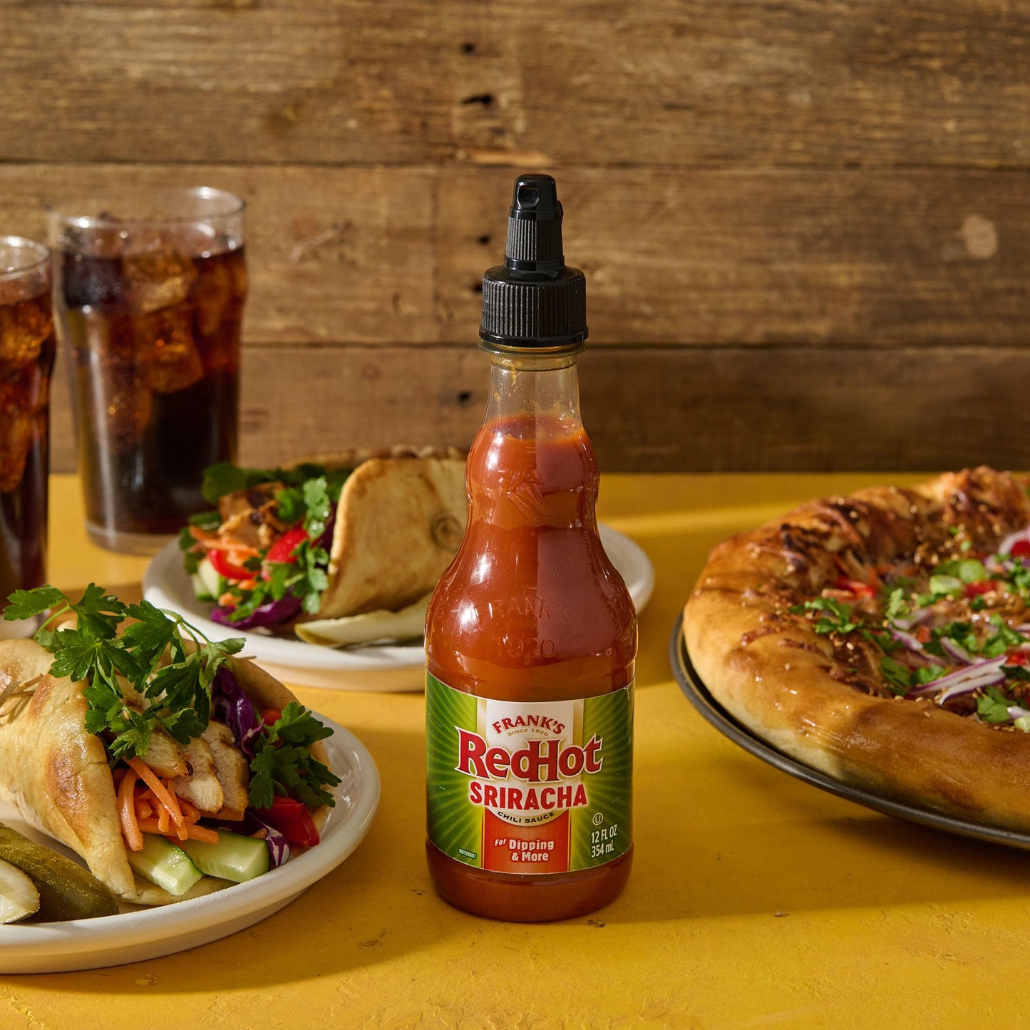 Franks RedHot Sriracha Chili Sauce, 12 fl oz