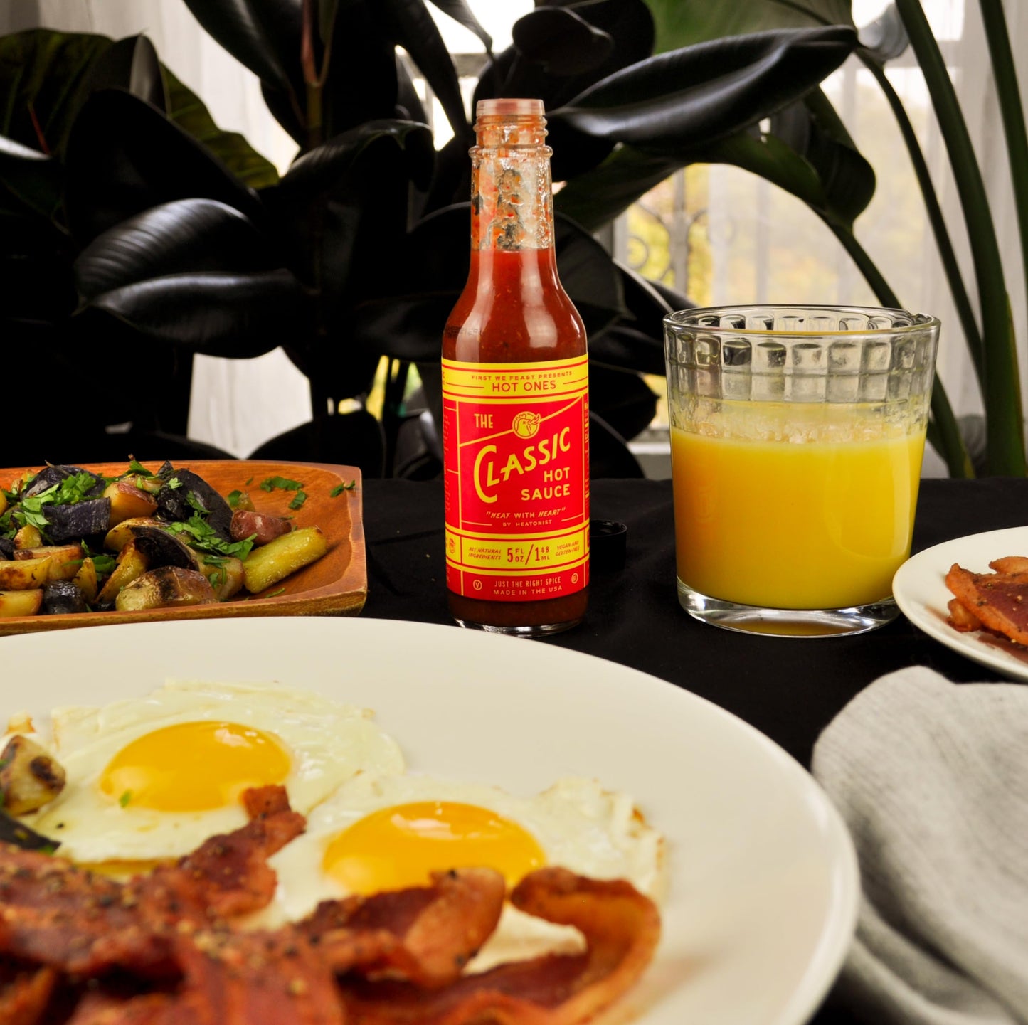 Hot Ones The Classic Hot Sauce Made With Natural Ingredients & Strong Flavors From Organic Chile De Arbol Peppers, 5 fl oz Bottl