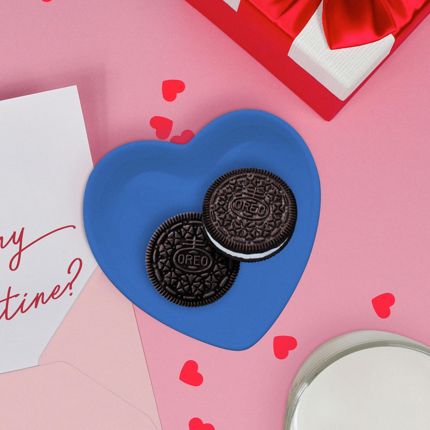 OREO Chocolate Sandwich Cookies, Valentines Day Cookies, 6.24 oz Heart Shaped Box