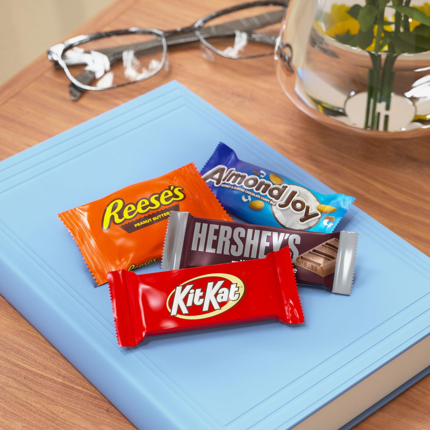 Hershey Assorted Chocolate Snack Size, Candy Bag, 15.57 Oz (30 Pieces)