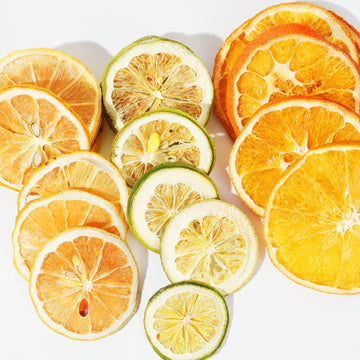 Syveyilla Dehydrated Fruit Slices Cocktail Garnish Set - Dried Orange, Lime, Lemon, 255g/9oz, Includes 10 Drink Umbrella Picks