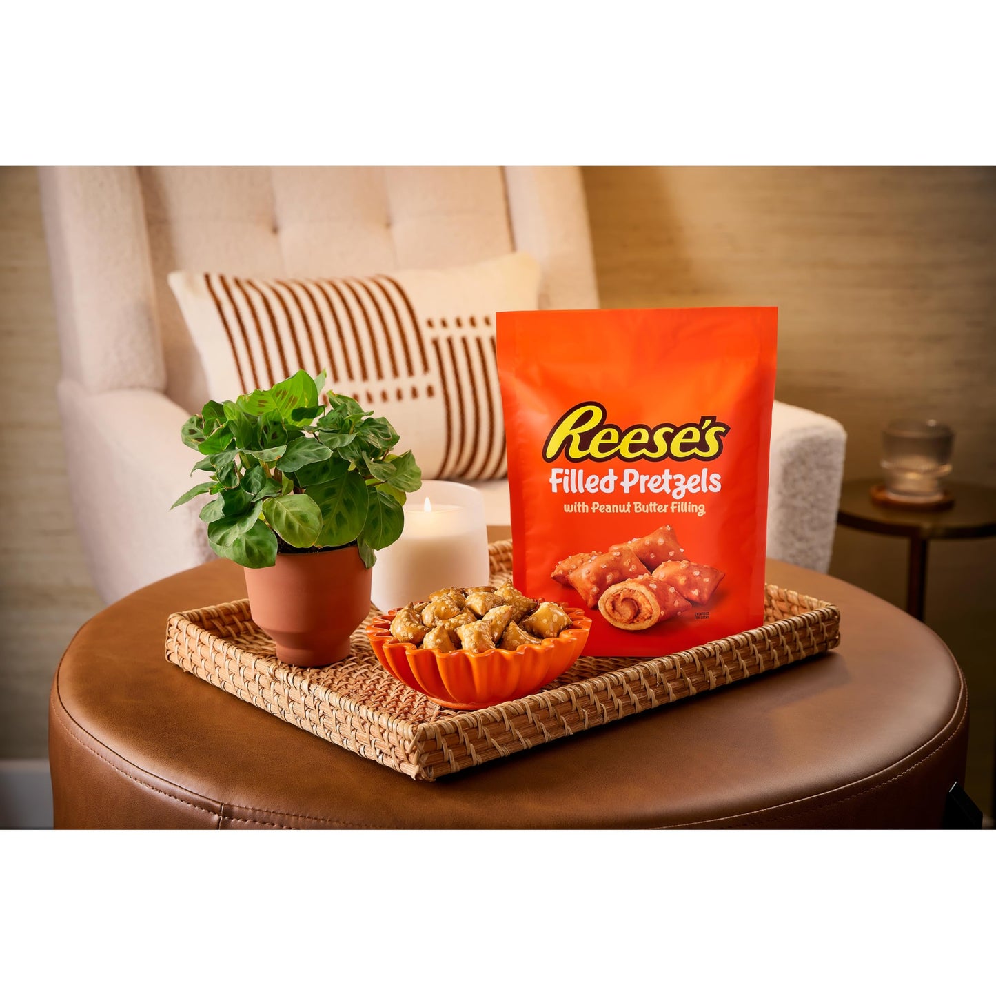 Reeses Filled Pretzels, Peanut Butter Pretzel Nuggets, Crunchy, Ready to Eat, Sweet and Salty Snack, 18oz Jar