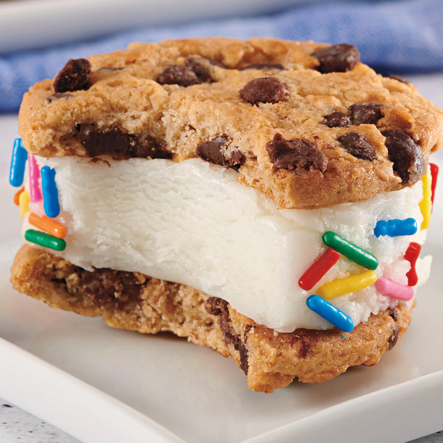 Chips Ahoy! Original Chocolate Chip Cookies, Party Size, 25.3 Oz