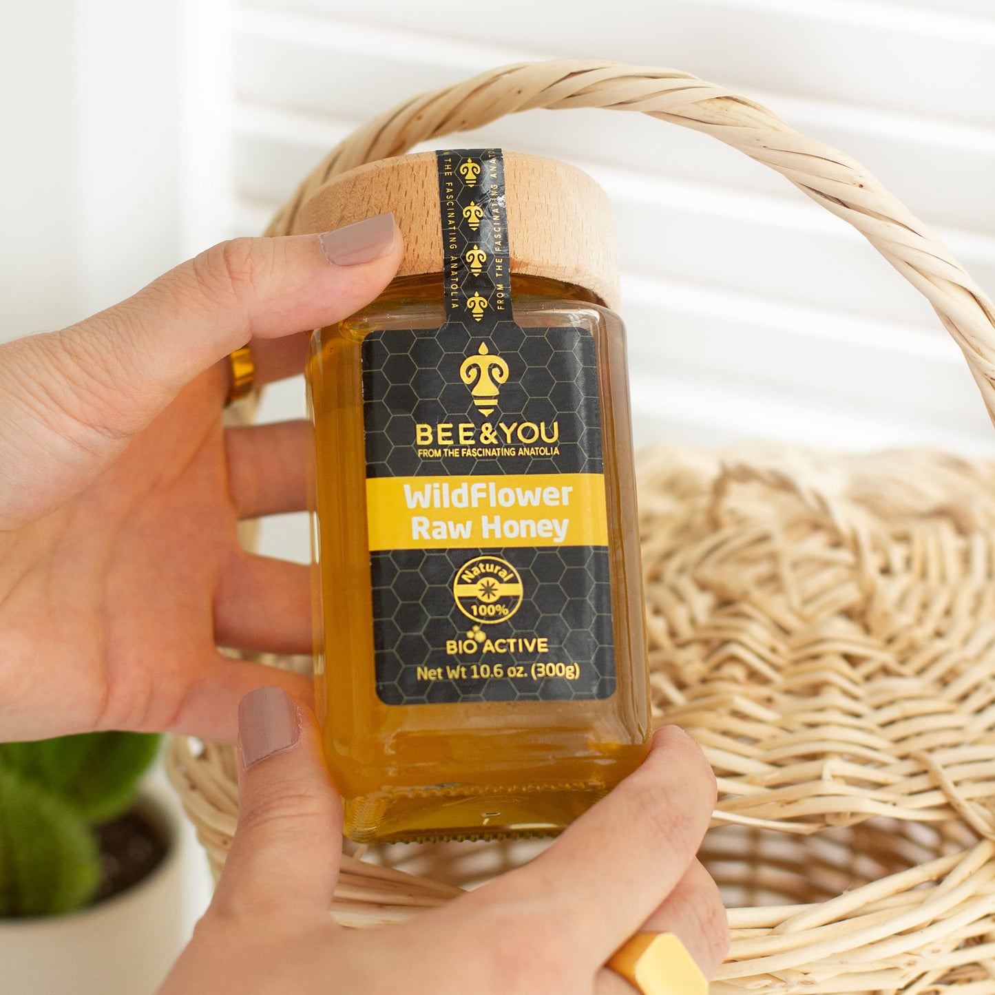 Bee And You Raw Wildflower Honey, 100% Natural, Wildcrafted, Polyflora And Unprocessed, Active Enzymes, Antioxidants, Ou Kosher,