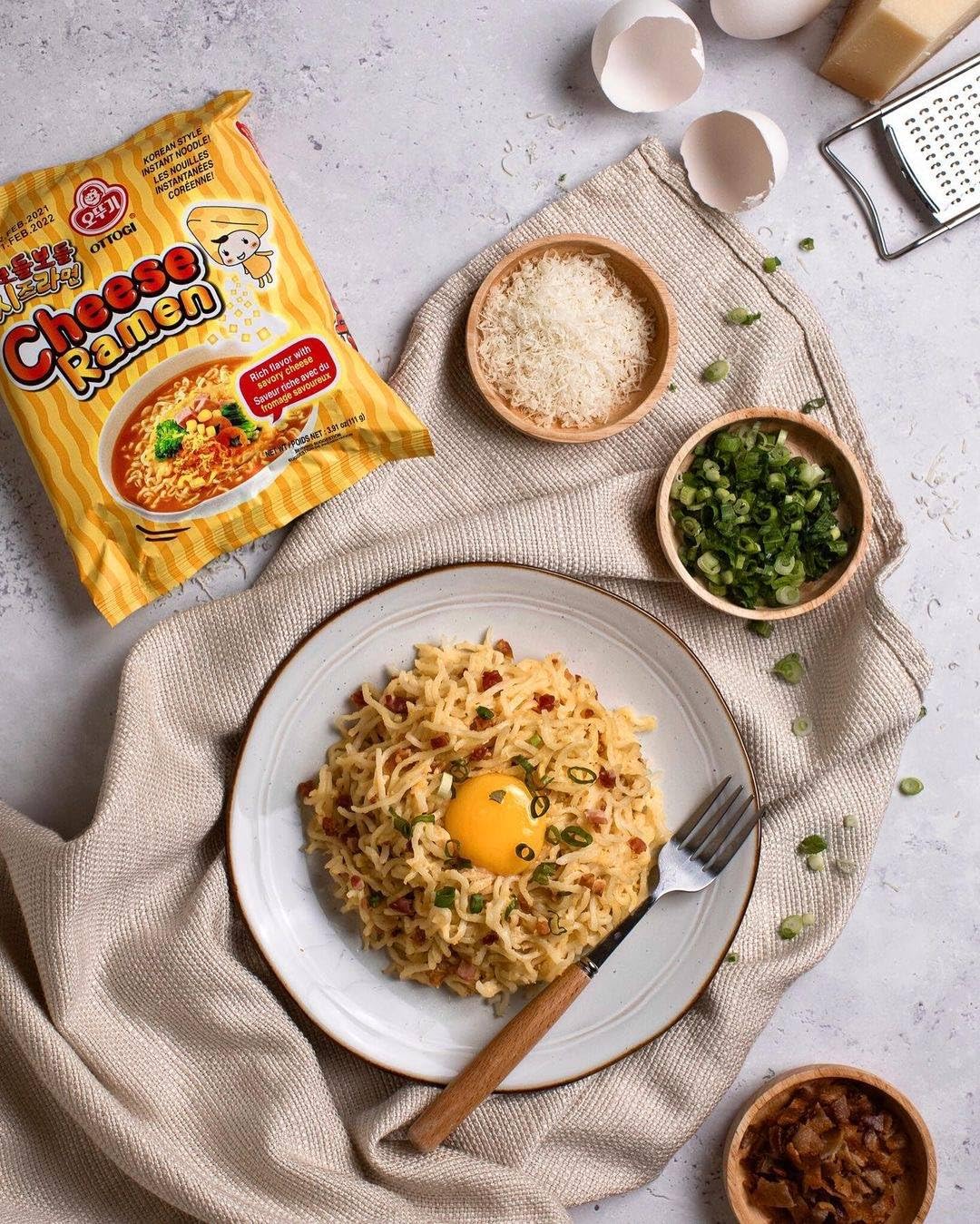 Ottogi Cheese Cup Ramen, Korean Instant Noodle Soup, Rich Savory Cheese Flavor, 6 Pack, 2.19 oz Each