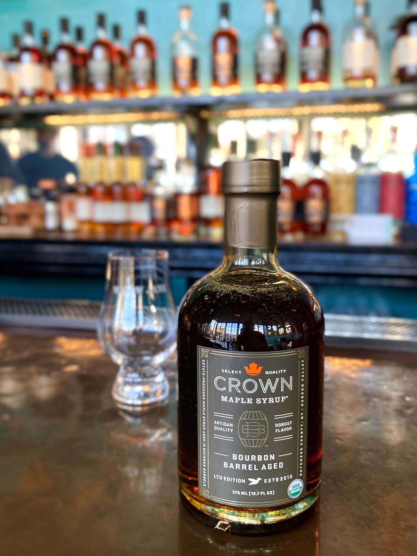 Crown Maple Organic Maple Syrup, 25 Fl Oz (Pack of 6), Great for Pancakes, Cocktails, Marinades, Model Boyeb