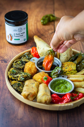 Organic Tamarind Date Chutney Condiment (Indian Preserve) - A Date With Tamarind, Non-Gmo, No Sugar Added, Sweet And Sour/Tart Flavor, Glass Jar