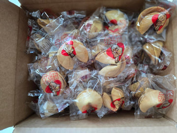 Premium Usa Baked Fortune Cookies In A Convenient 100-Pack, Bundled By Superdeals, Individually Fresh Crispy Wrapped Fortune Coo