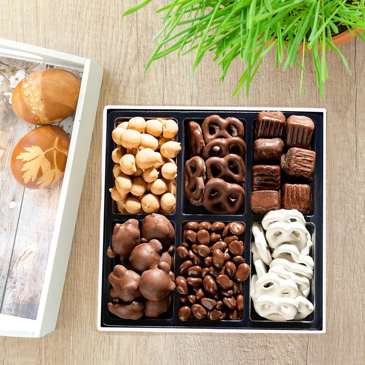 Easter Premium Chocolate Gift Box, Gourmet Assortment With Chocolate Pretzels, Maple Nuts, Yogurt Pretzels & Milk Chocolate Cara