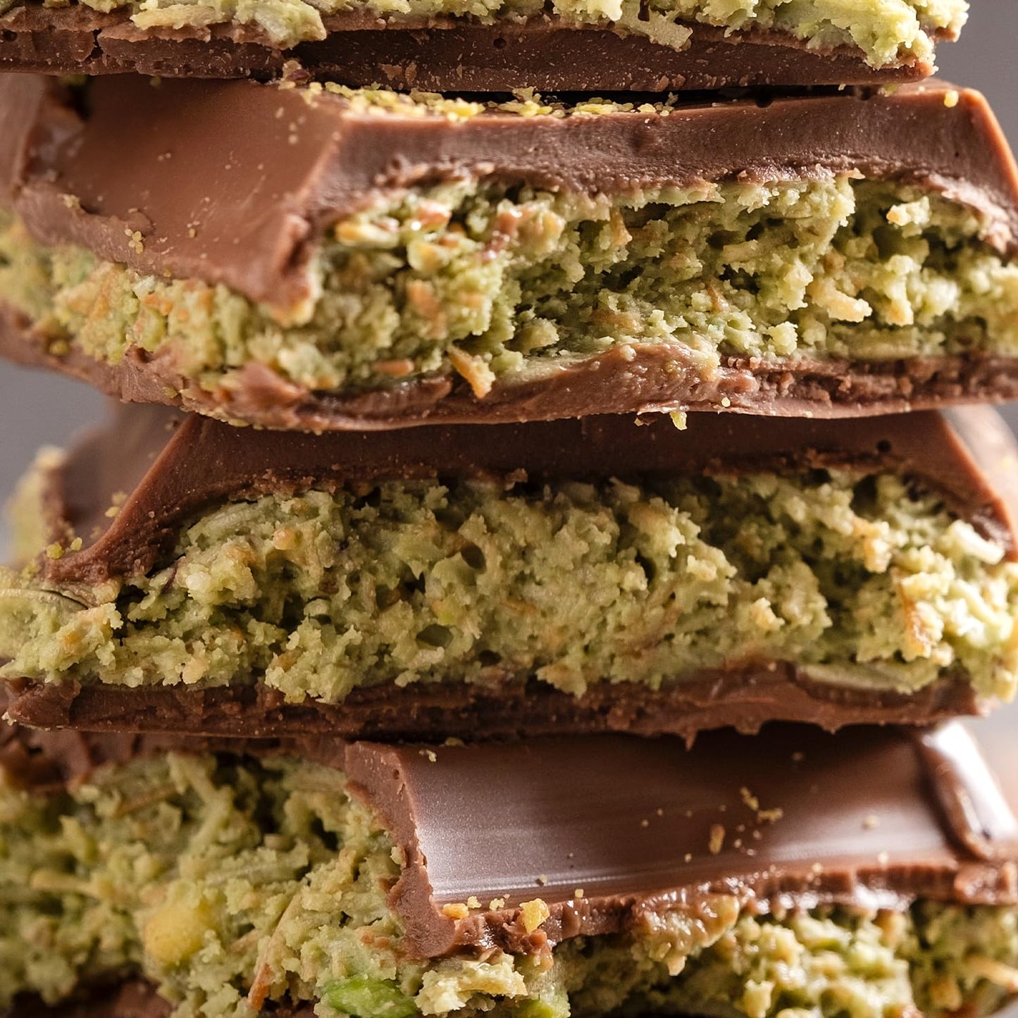 Dubai Chocolate Kunafa Pistachio Bar - 7oz | Handmade Luxury Dessert with Crunchy Kataifi & Creamy Pistachio Filling  Gift for Any Special Occasion