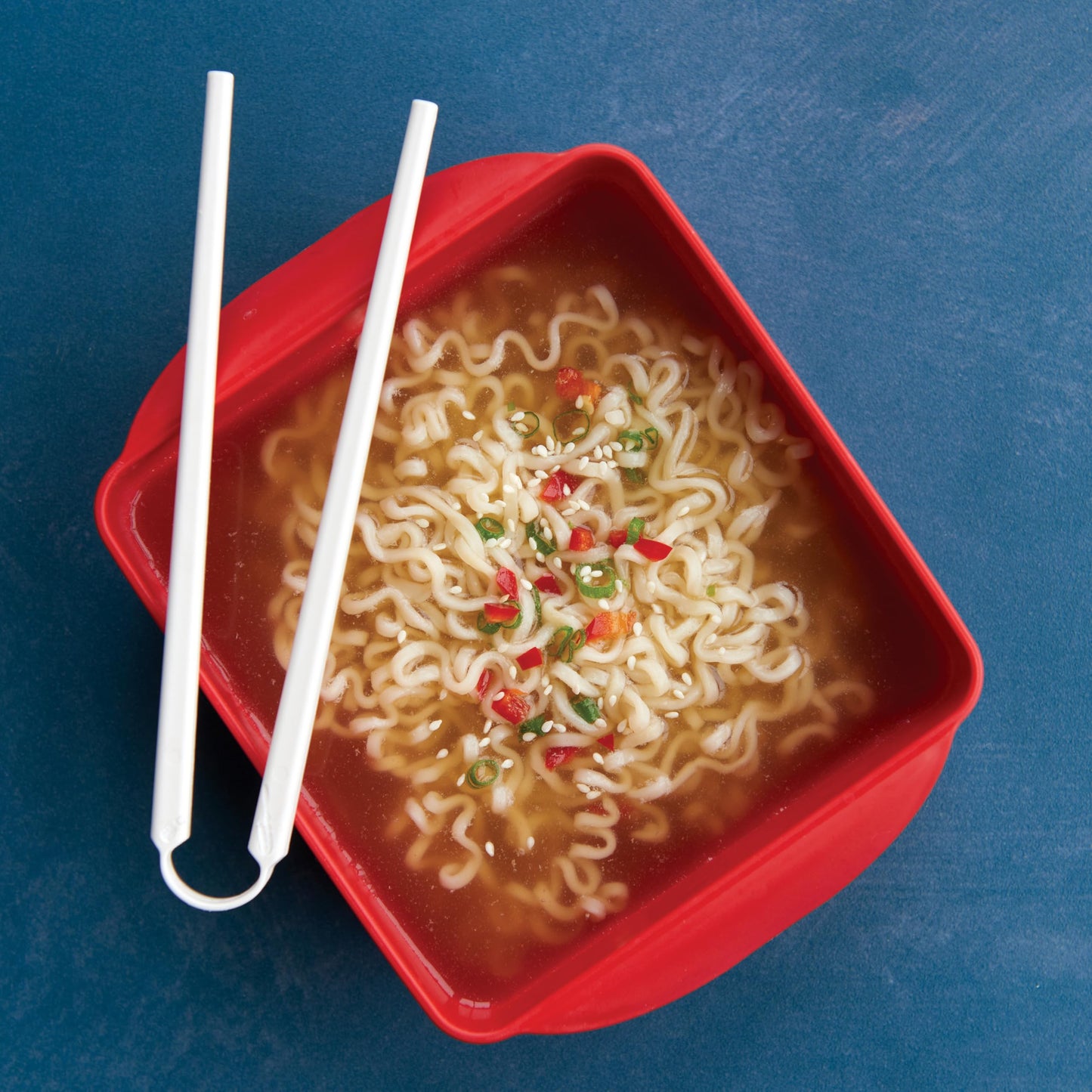 Nordic Ware Ramen Rush with Chopsticks  3.6 Cup  Microwave Noodle Cooker