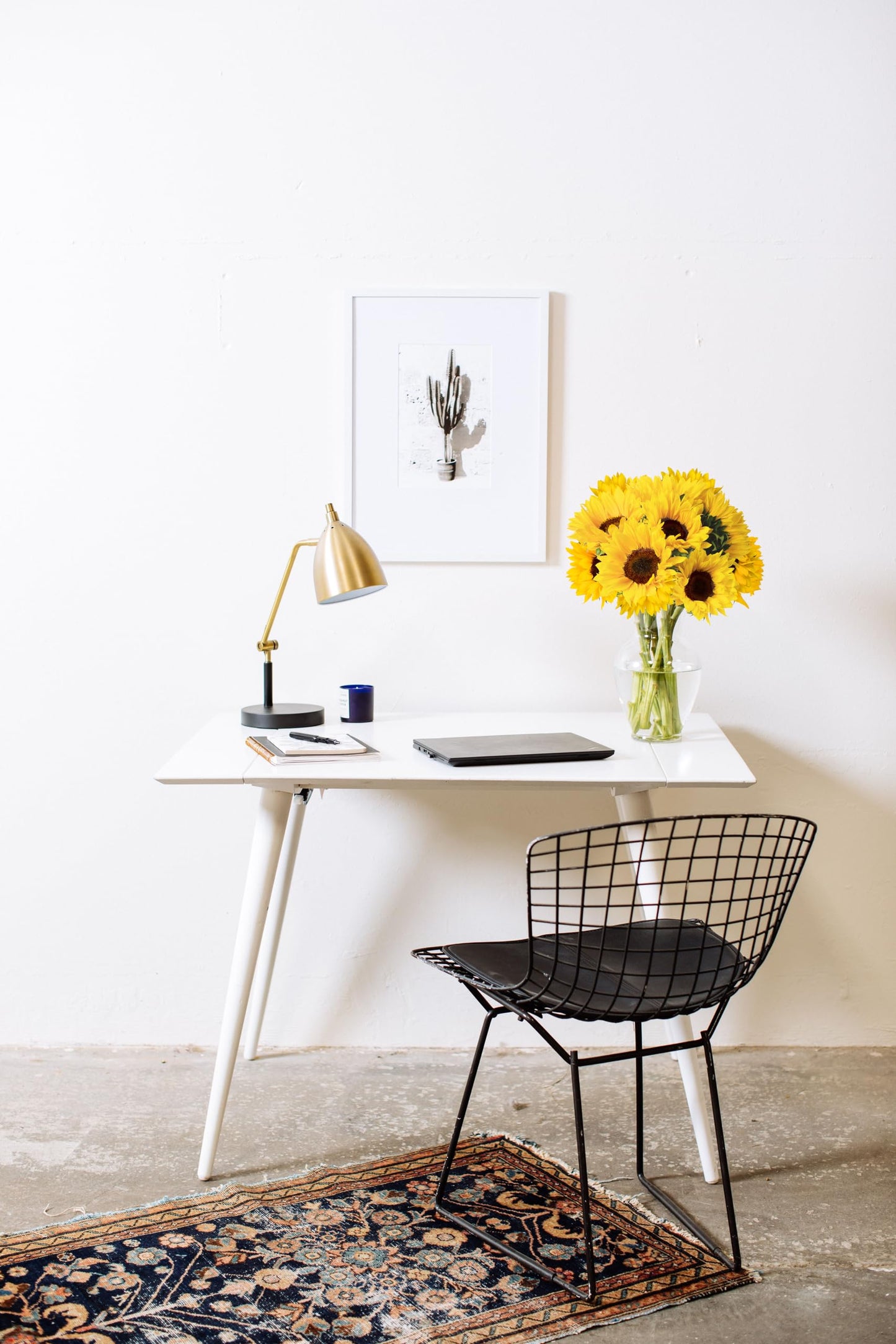Benchmark Bouquets - 10 Stem Sunflowers (Glass Vase Included) - Fresh Flowers For Delivery - Gift For Graduation, Birthday, Anni