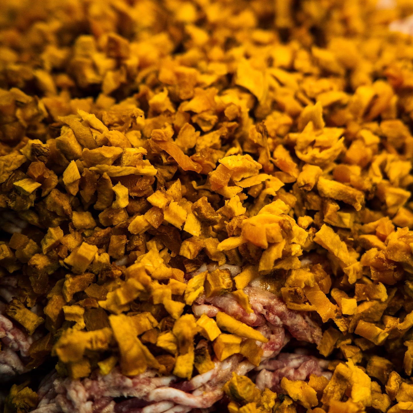 BEARDED BUTCHER BLEND SEASONING Southern Peach Bratwurst DIY Kit - 81 oz, Includes Maple Seasoning, Casings, Diced Peaches