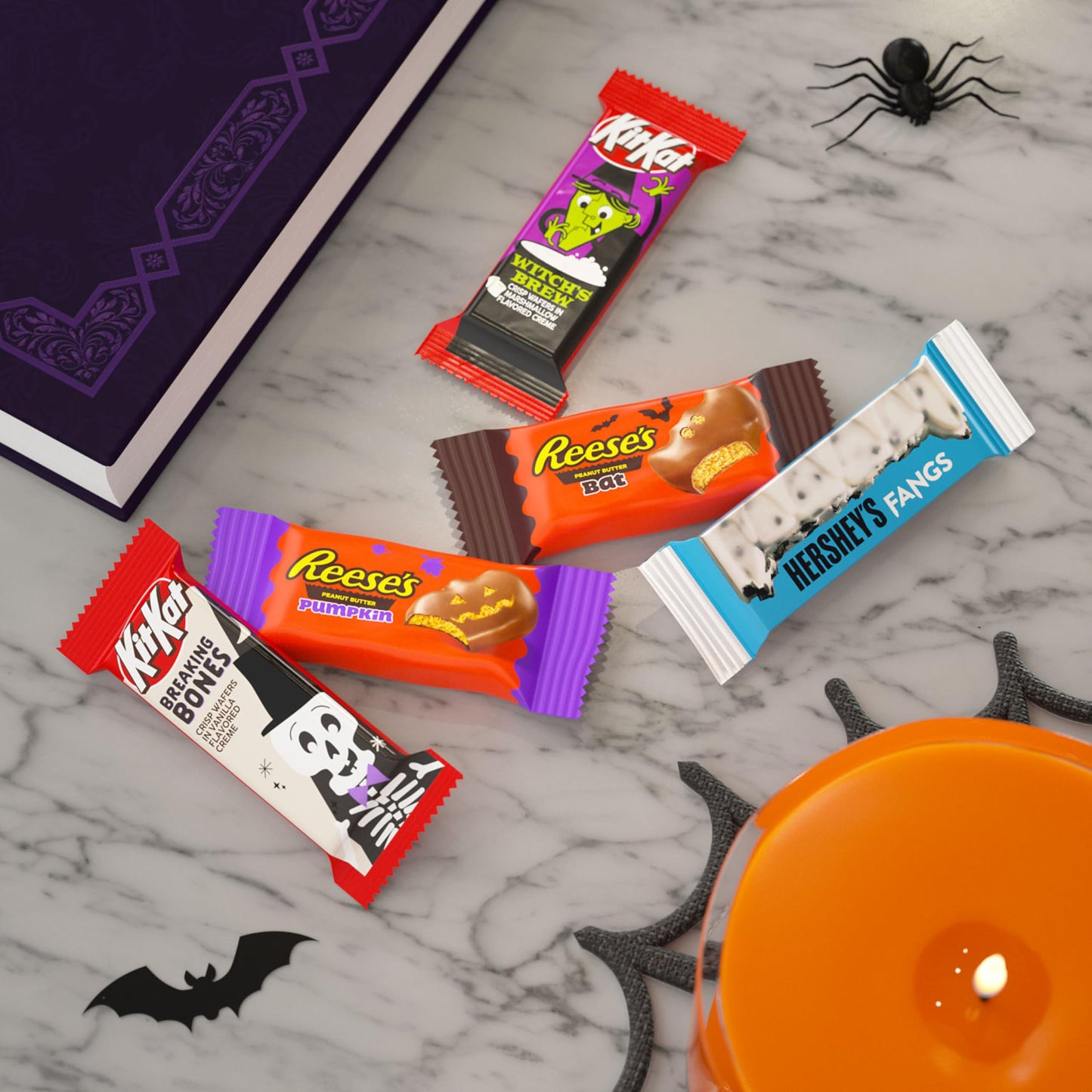 HERSHEYS  KIT KAT and REESES Assorted Flavored Snack Size  Halloween Candy Bag  17.28 (30 Pieces)