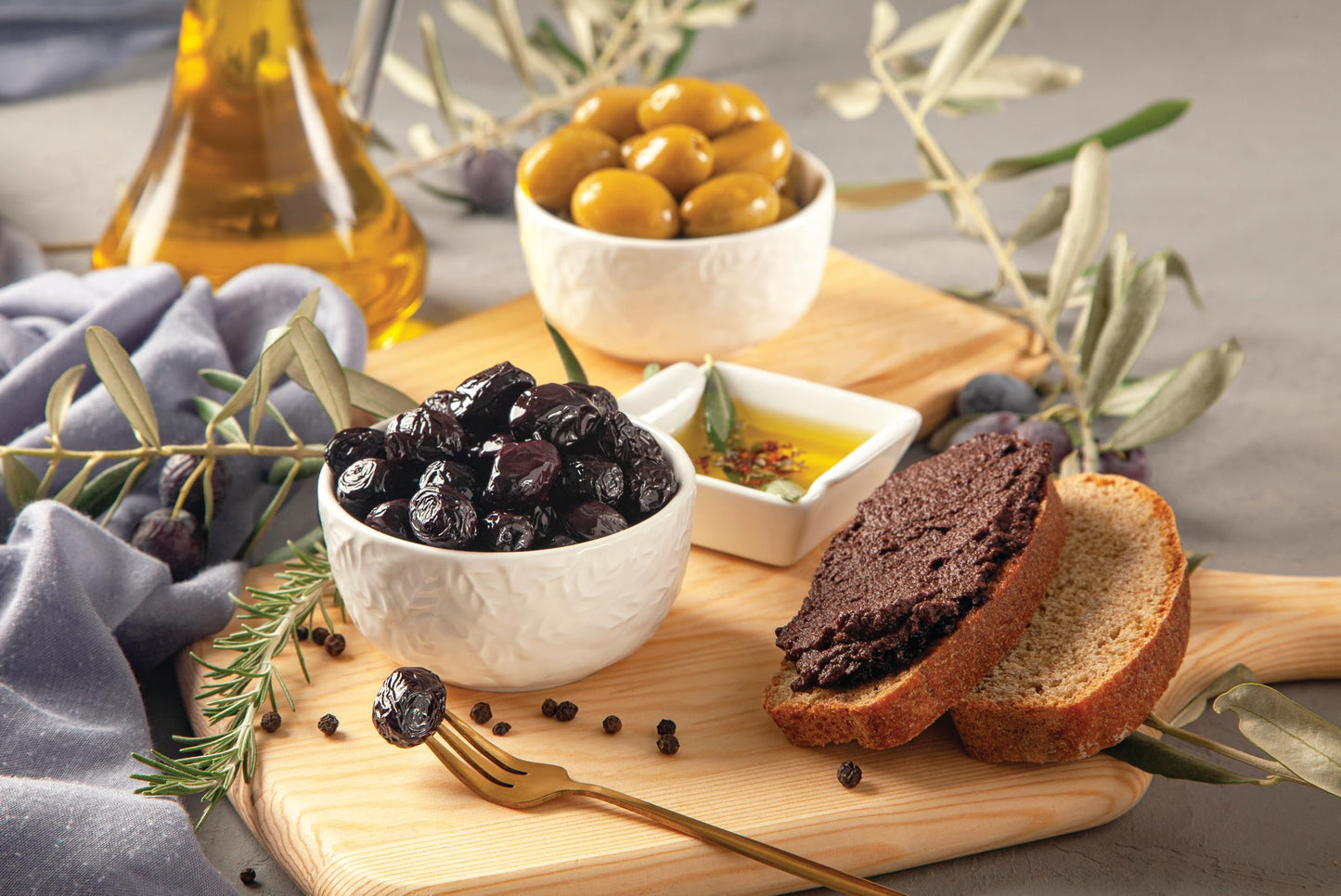 Marmarabirlik Black Olives, Turkish Dry Cured Black Olives, Hand-Picked, Healthy Snacks, Savory Mediterranean Taste, Great for S