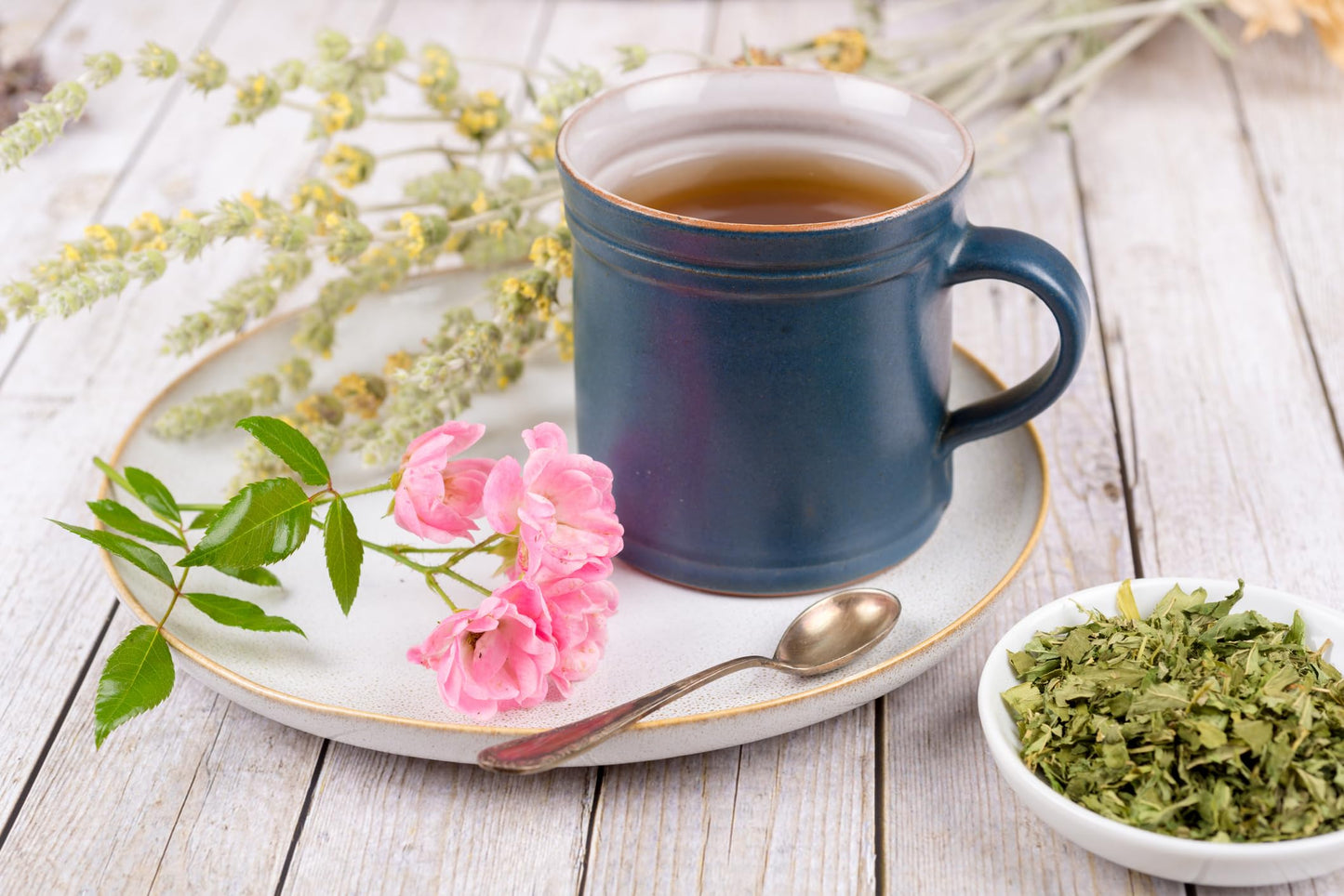 Blue Vervain Herb Cut And Sifted - Blue Vervain Tea Resealable Bag - Blue Vervain Leaf 56 Grams - Verbena Hastata Premium Quality (Blue Vervain Herb)