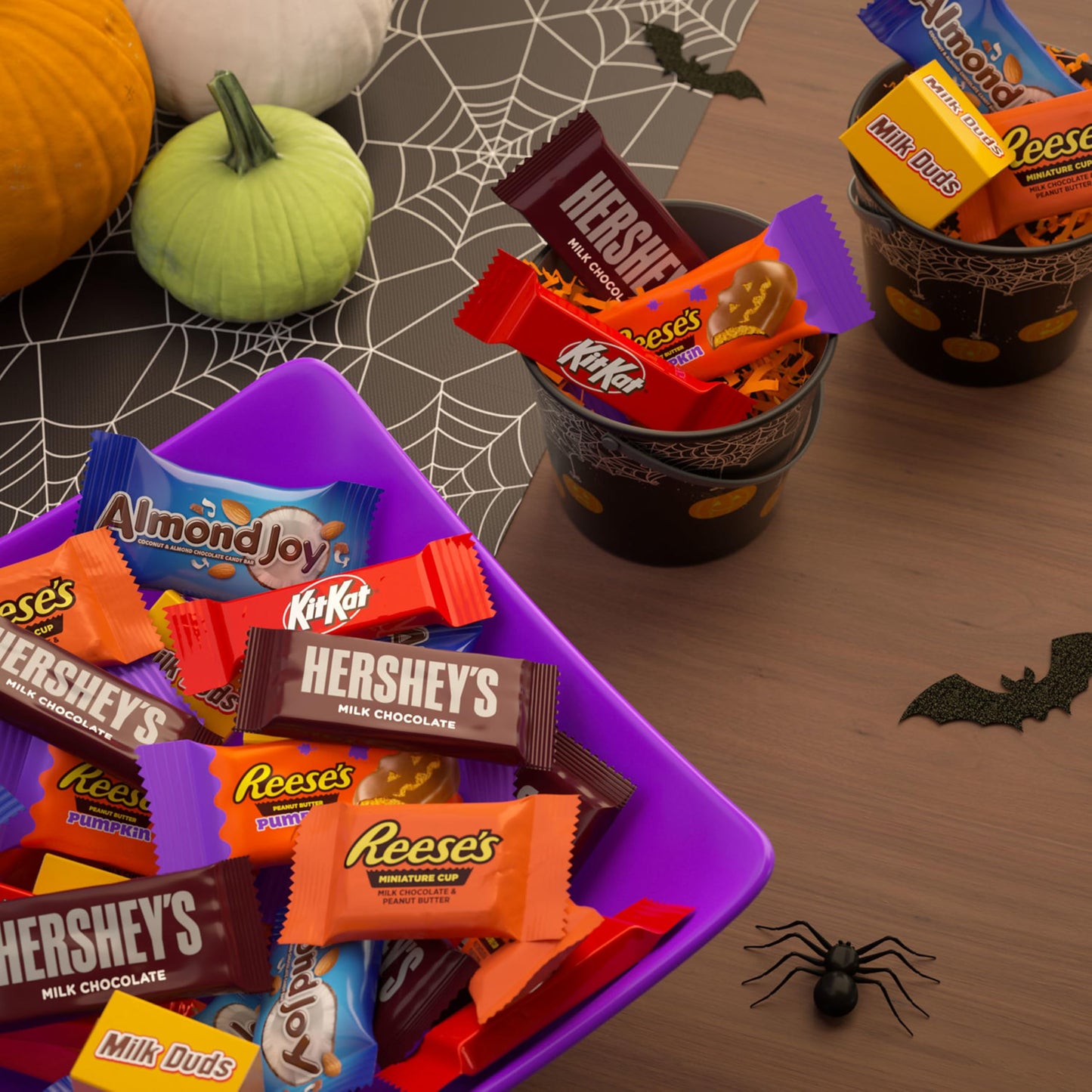 HERSHEYS Assorted Flavored, Halloween Candy Bag, 23.05 oz (55 Pieces)