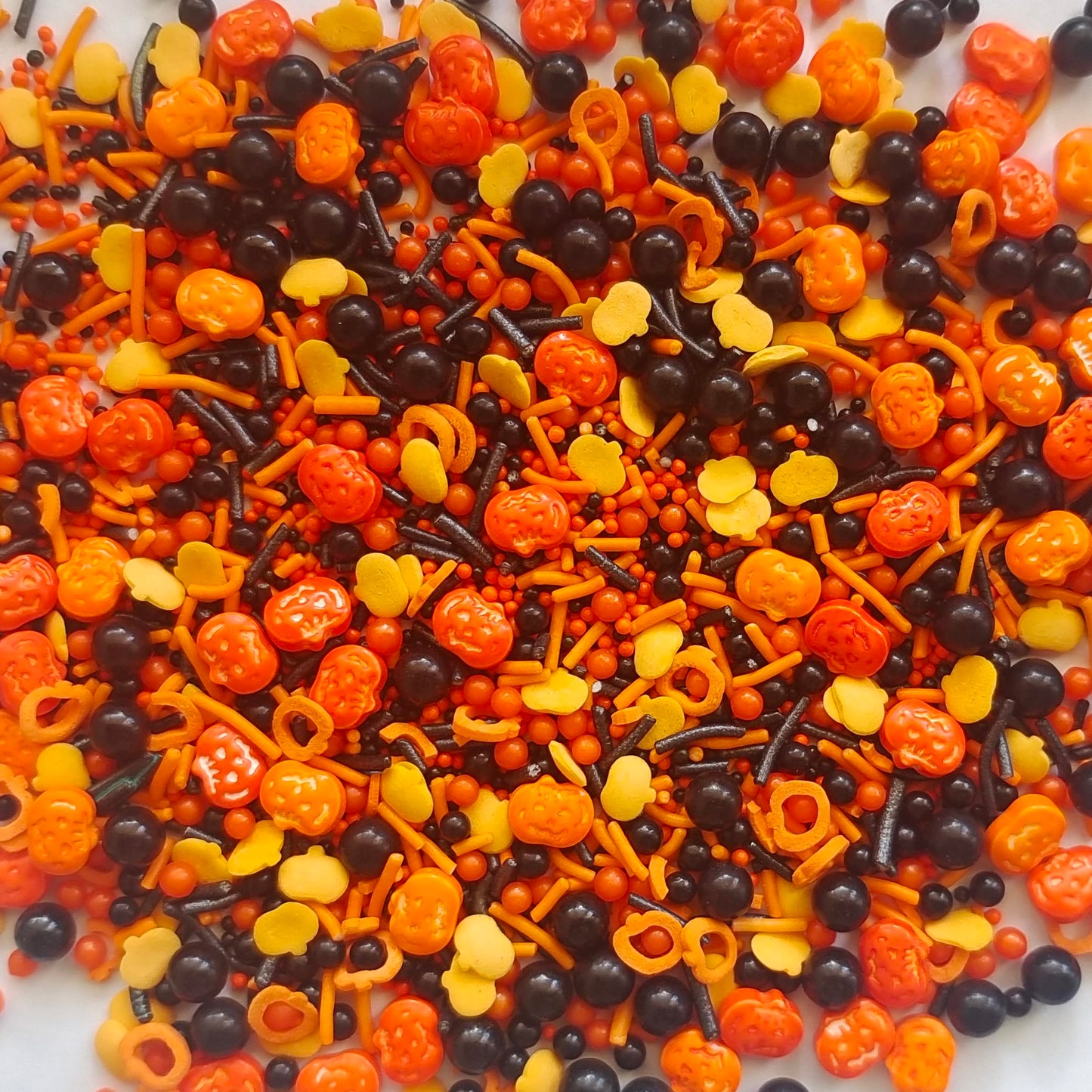 1 Bottle Edible Pumpkin Mixing Sprinkles 3.53oz/ 100g | Edible Cake Cupcake Sprinkles for Decorating | Cookie and Ice Cream Topp