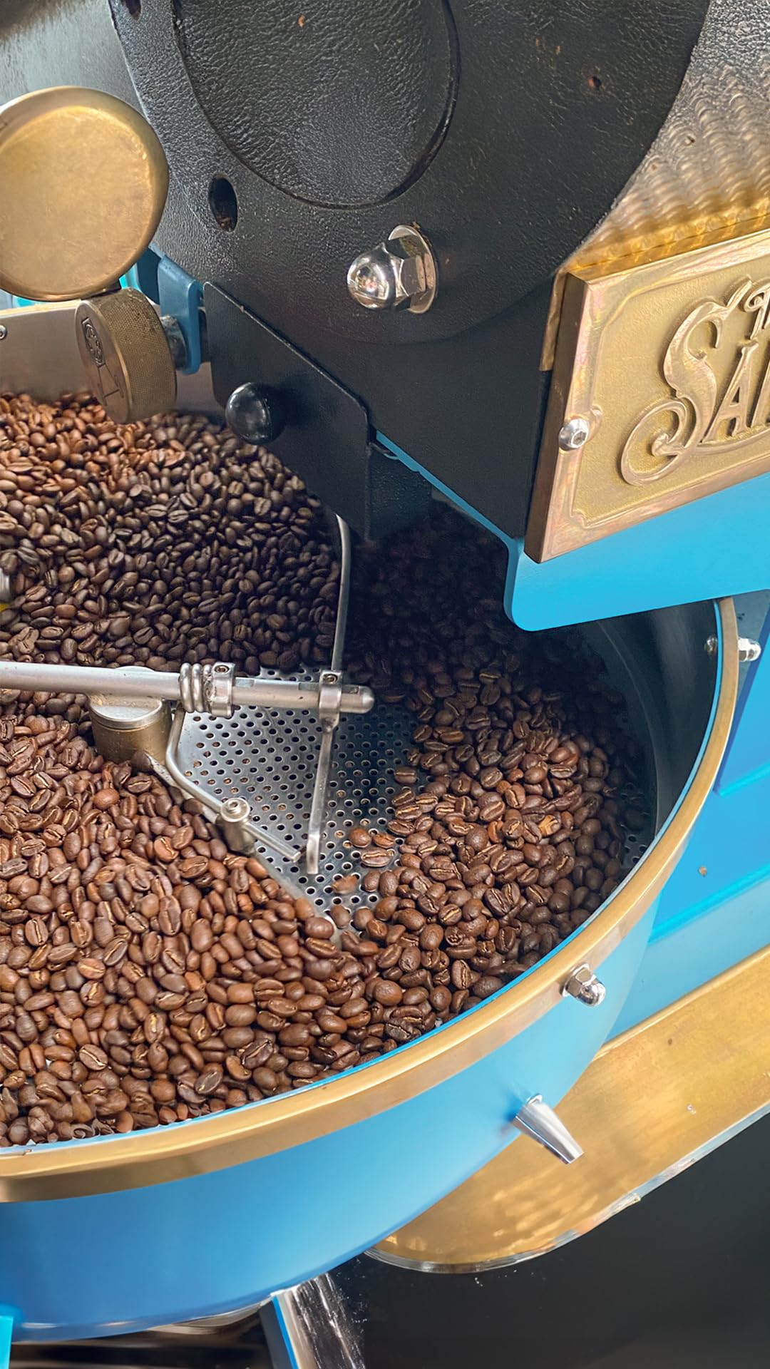 Cafe Quindio Specialty Harvest - Medium Roast 100% Colombian Excelso Whole Bean Arabica Coffee With Natural Sweet Vanilla Tastin