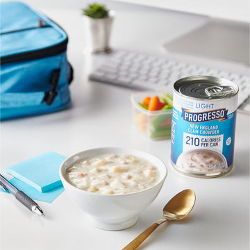 Progresso Soup NEW ENGLAND CLAM CHOWDER Light 18.5oz (5 Cans)