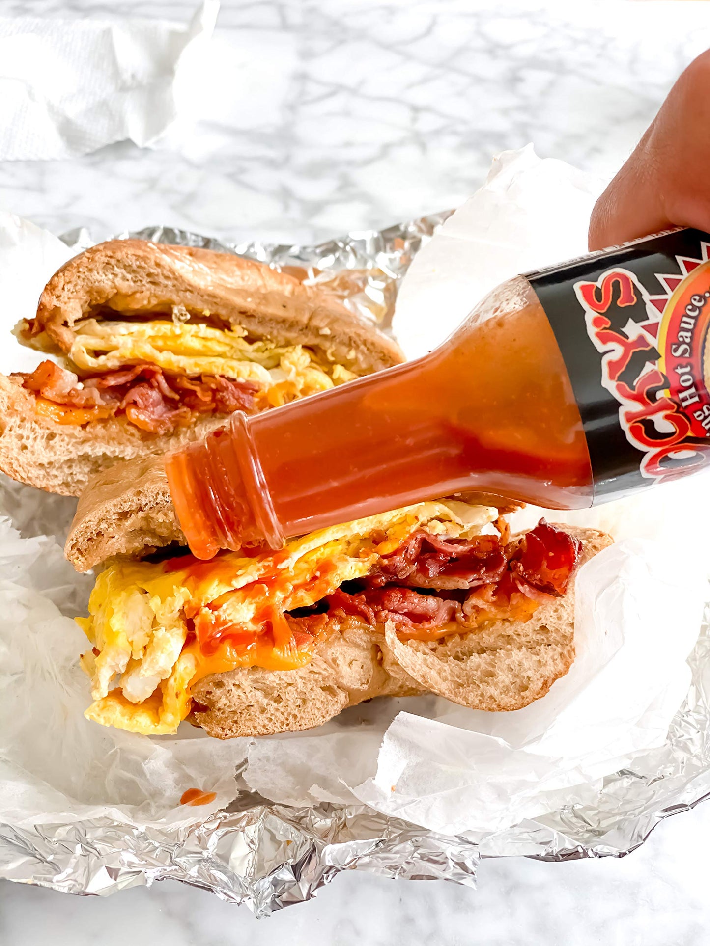 ROCKYS HOT SAUCE Bacon Hot Sauce – Gourmet Red Chili Sauce – 5 Fl Oz