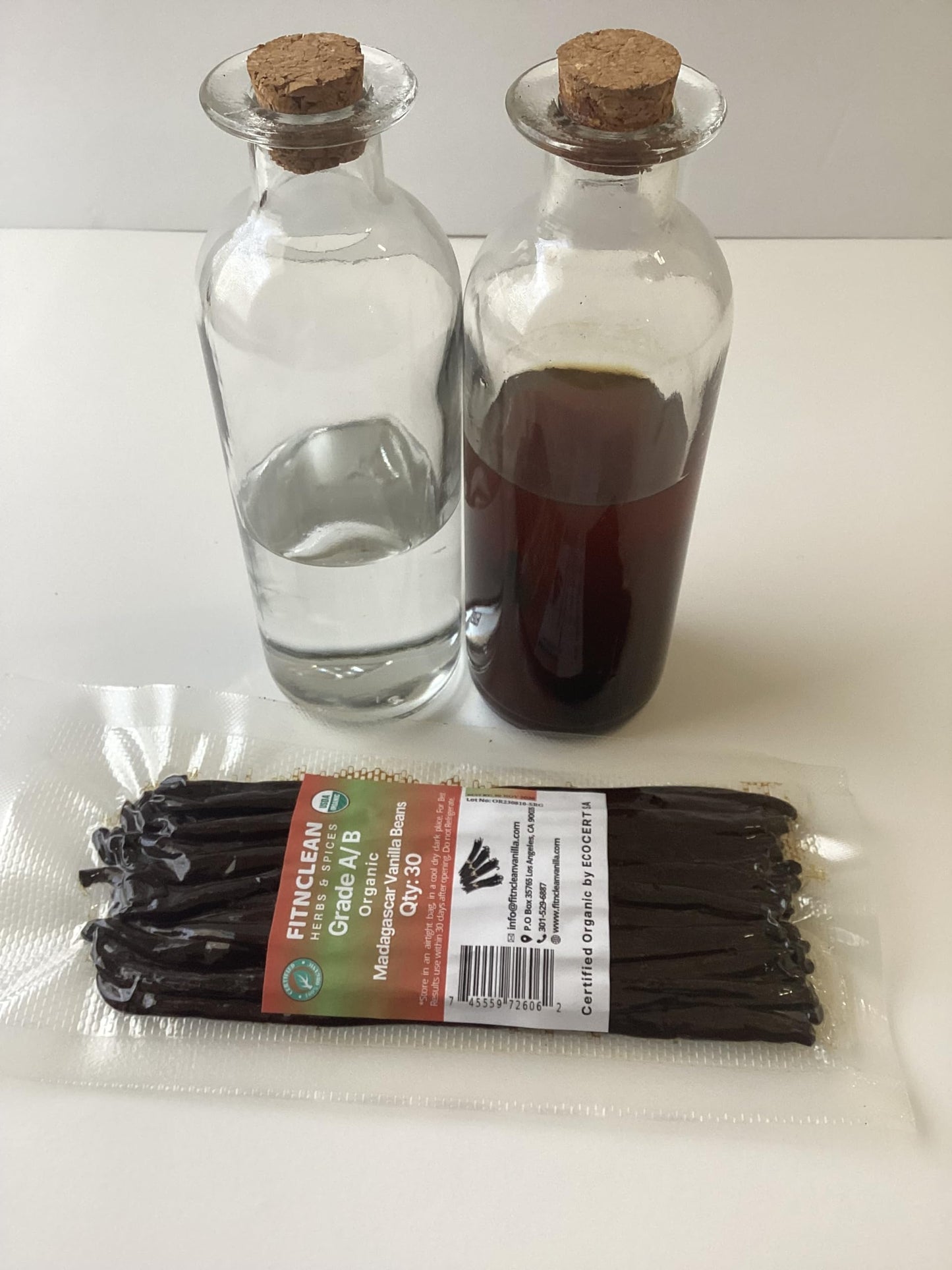 FITNCLEAN VANILLA 30 Organic Madagascar Vanilla Beans Grade A/B - 5-7 Fresh Whole Non-GMO Pods, USDA Certified Organic